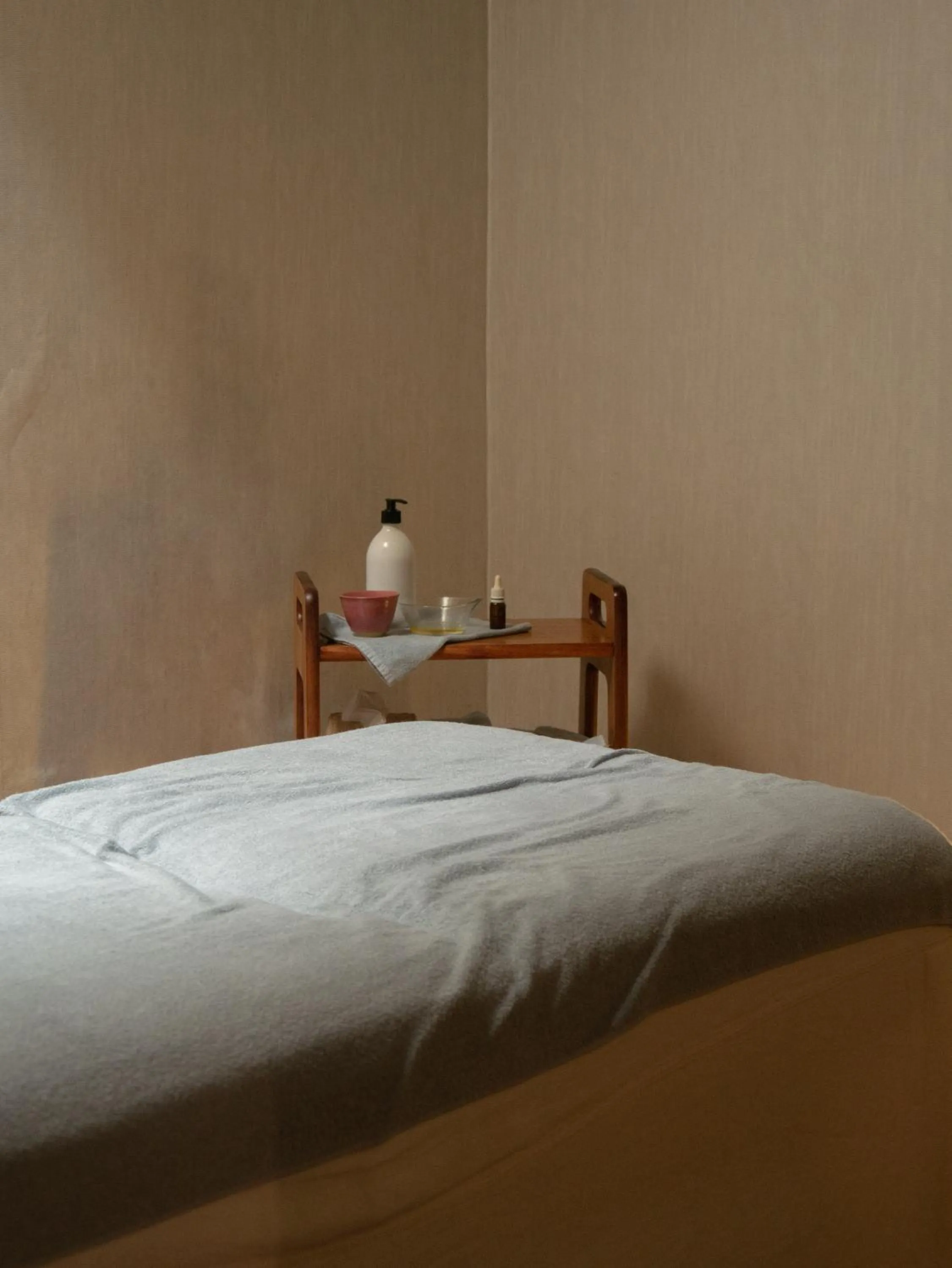 Massage, Bed in Hostal Empúries