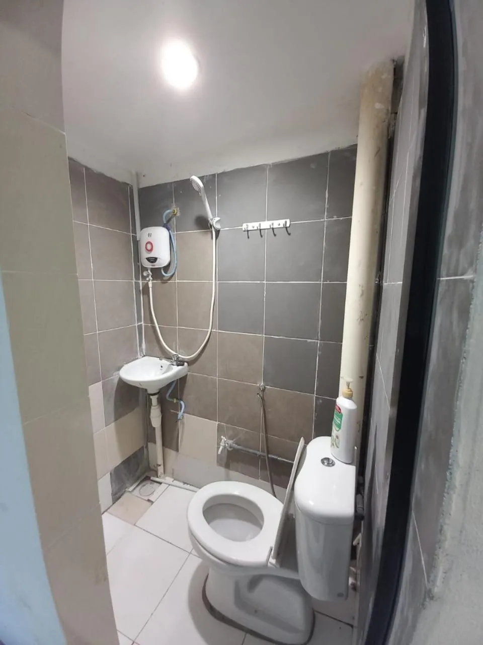 Toilet in Natol Homestay - Kenyalang Park