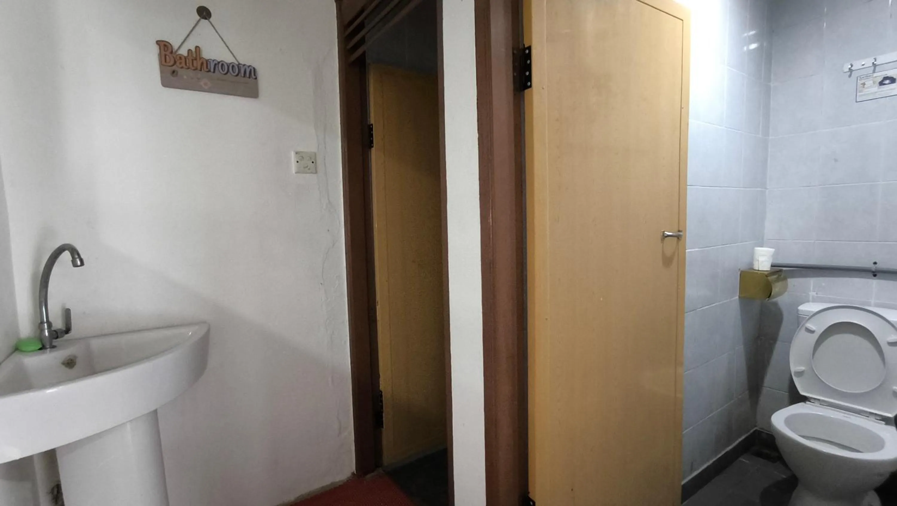 Bathroom in Natol Homestay - Kenyalang Park