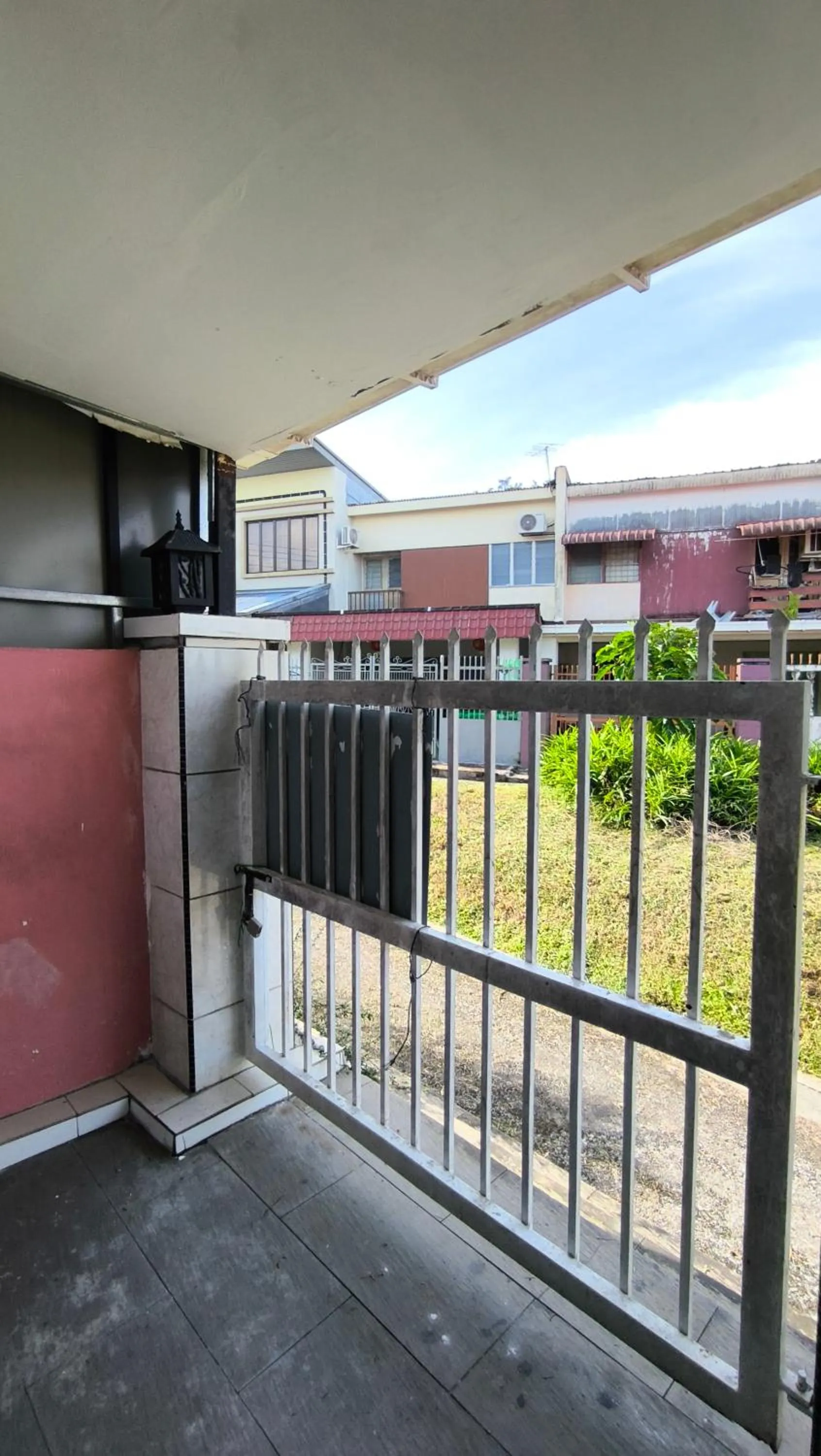 Property building in Natol Homestay - Kenyalang Park