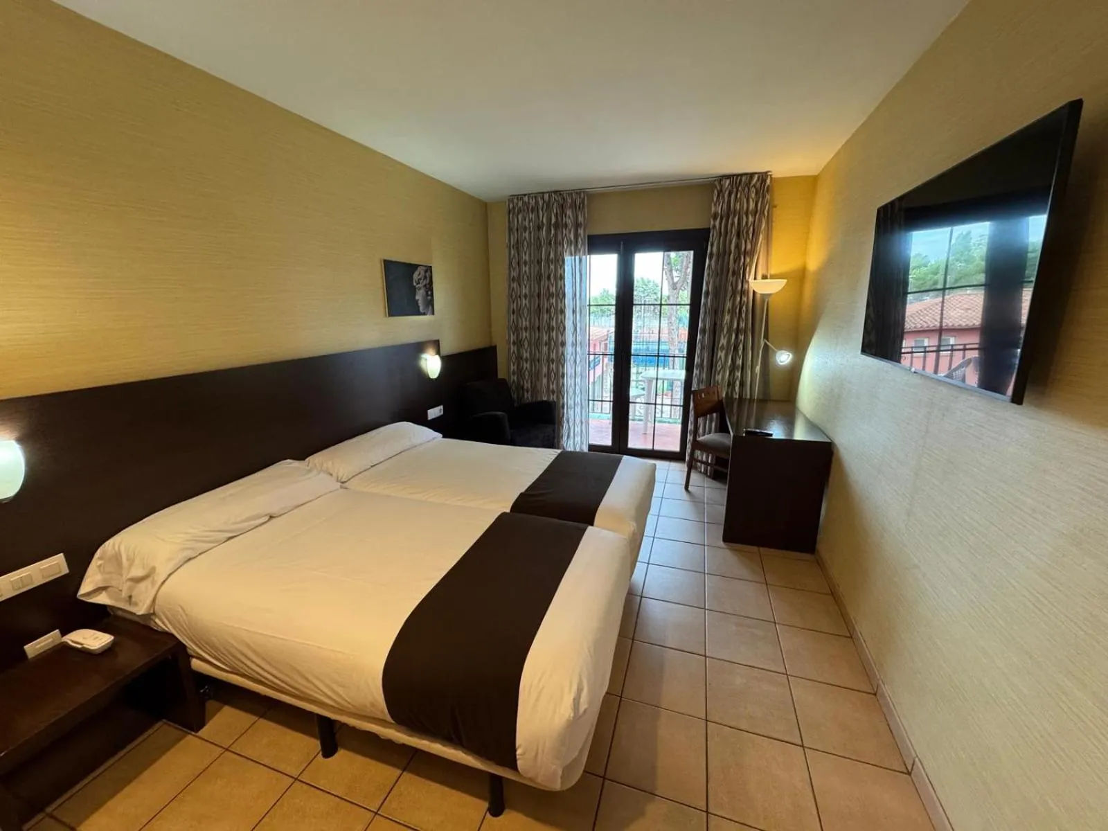 Photo of the whole room, Bed in Hotel Canal Olímpic