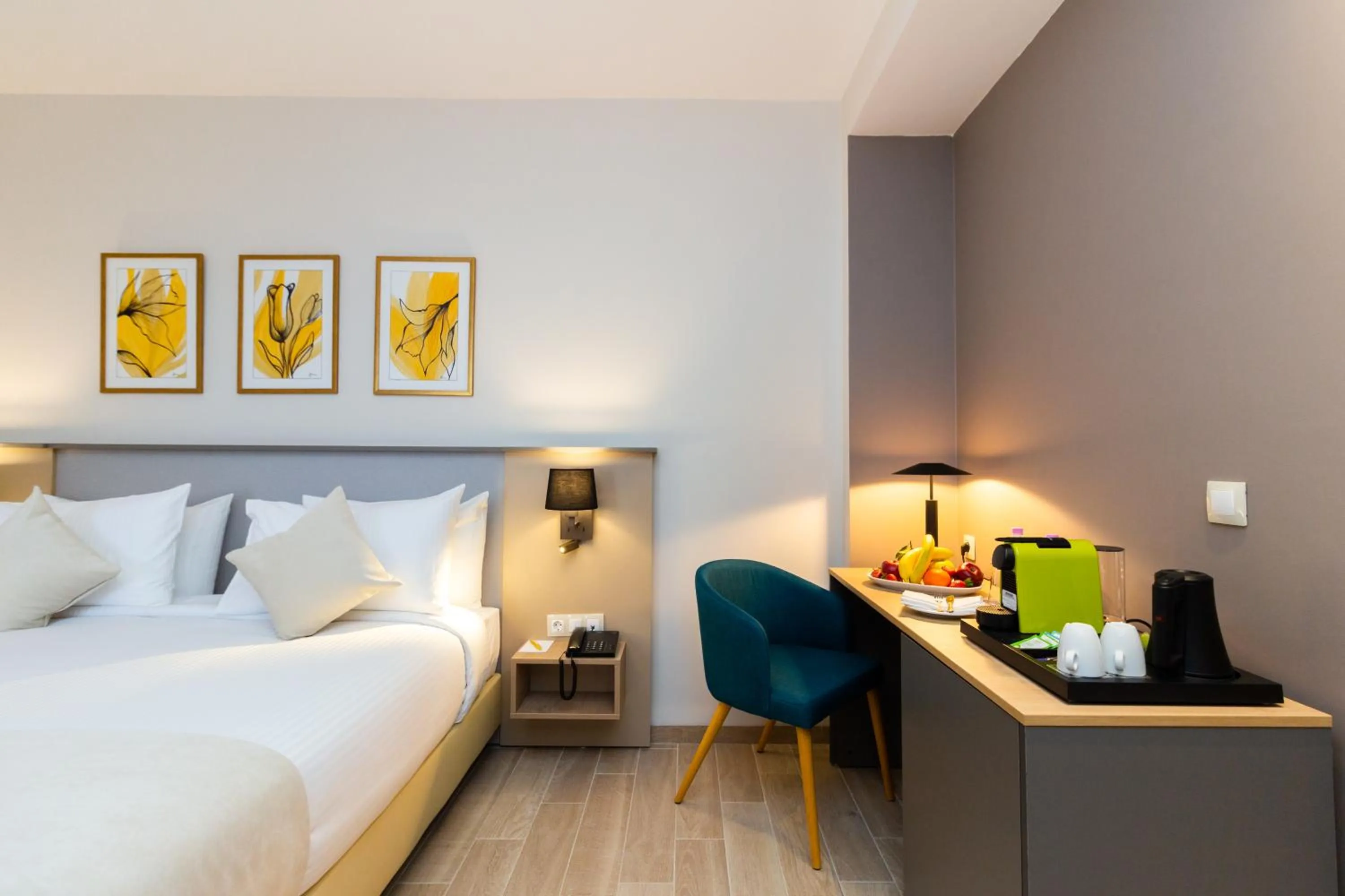 Bed in Golden Tulip Opera Alger