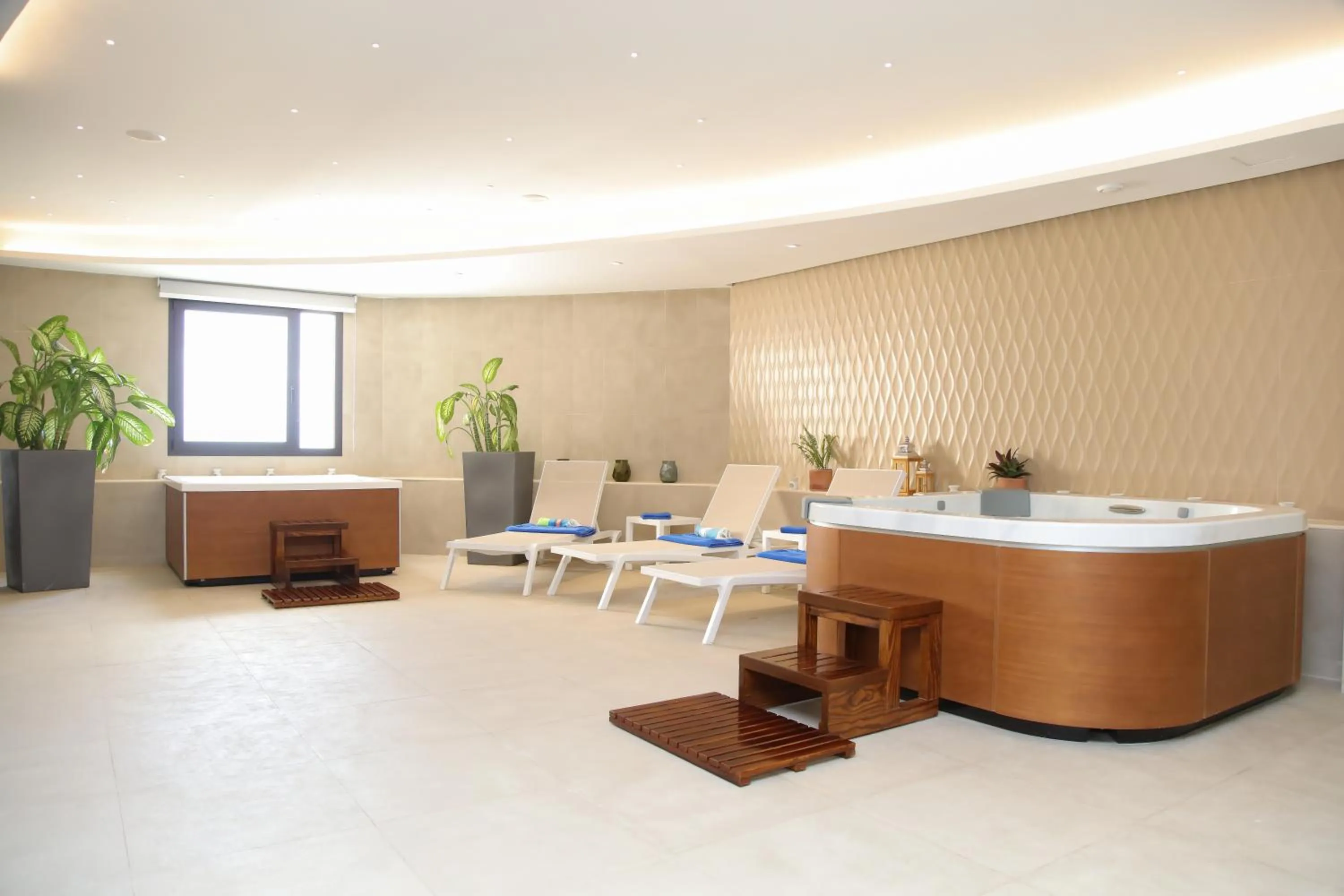 Massage in Golden Tulip Opera Alger