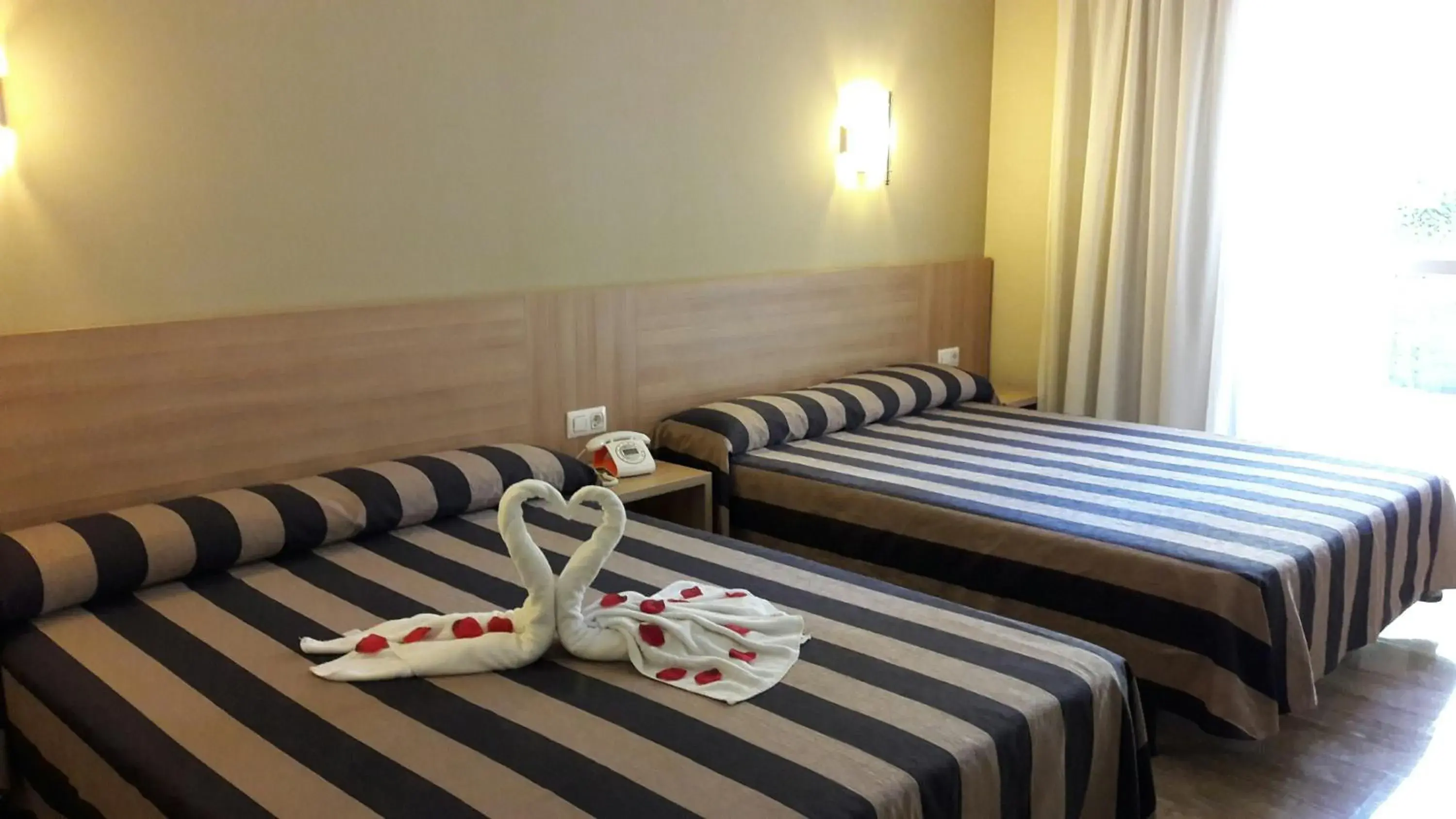 Bed in Cleopatra Spa Hotel Bed in Cleopatra Spa Hotel