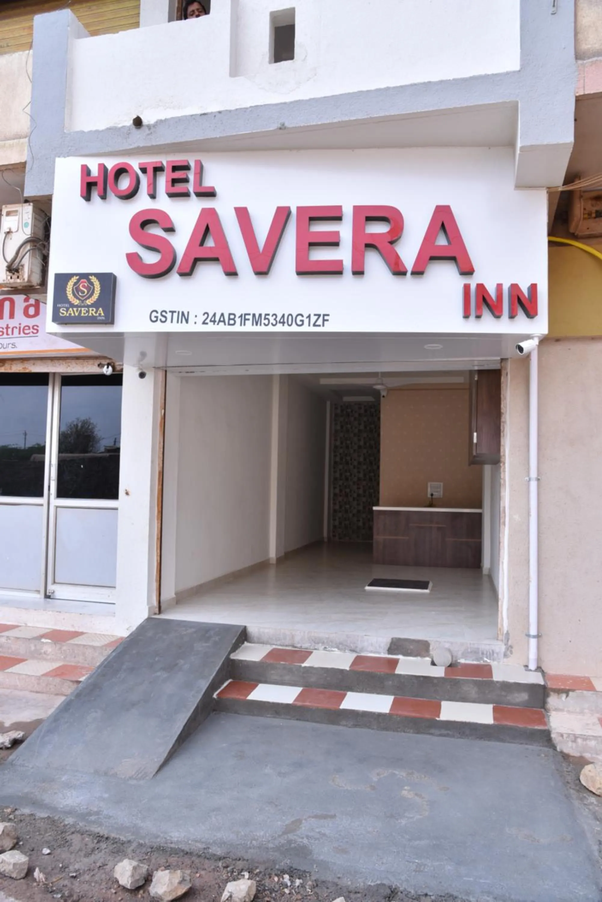 Street view in Hotel Savera Inn