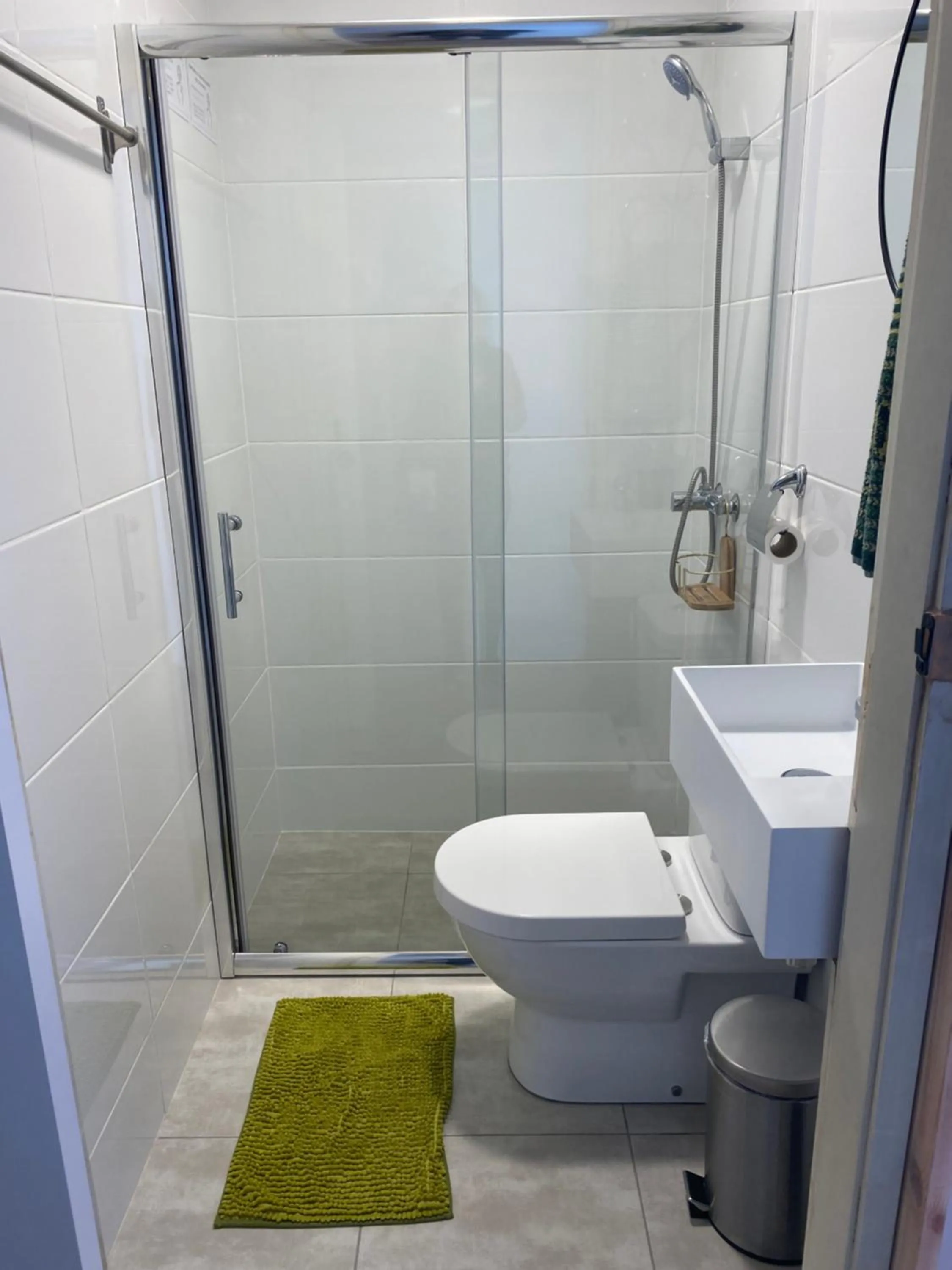 Shower in Barão 35 Guest House