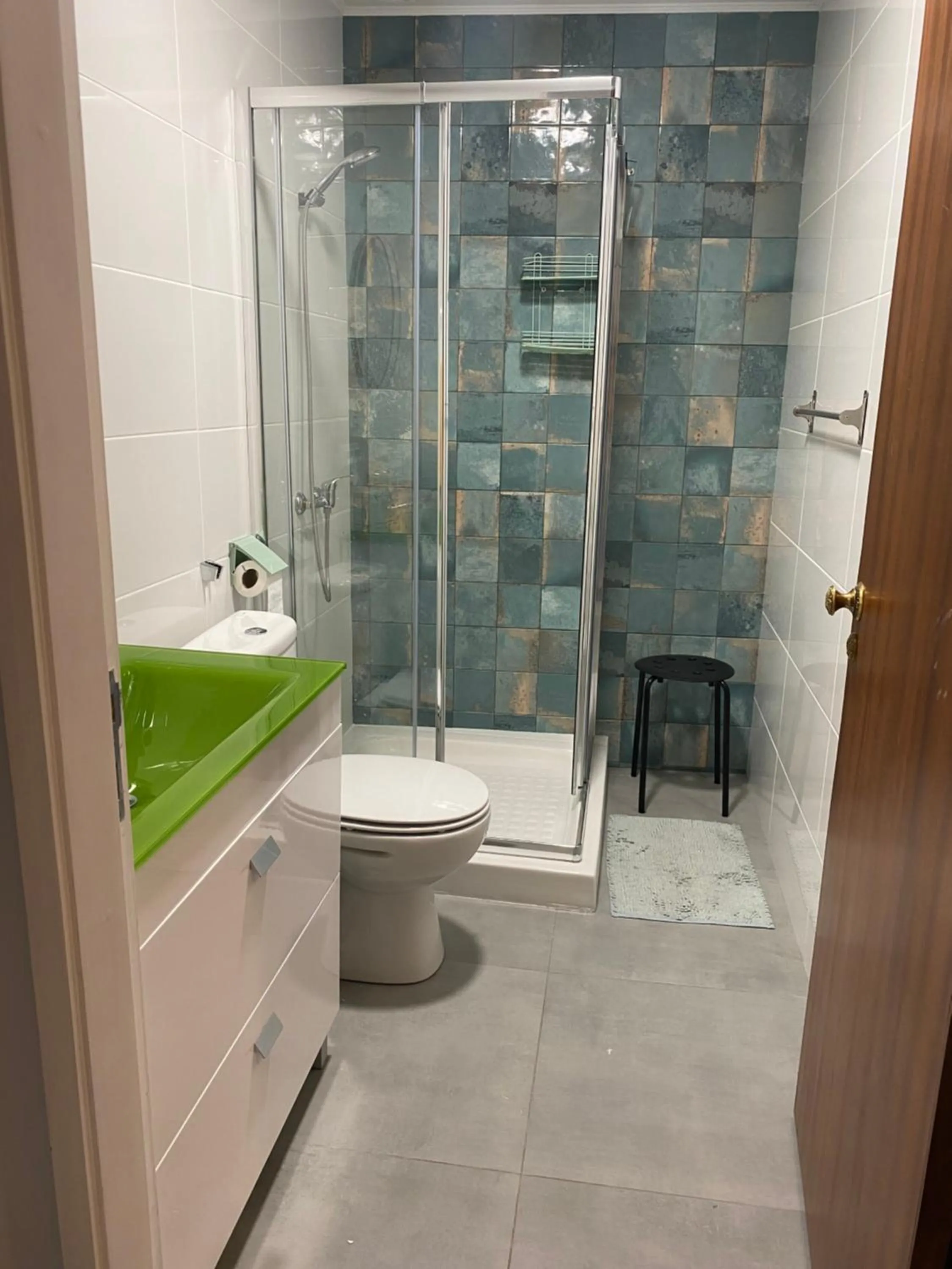 Shower in Barão 35 Guest House