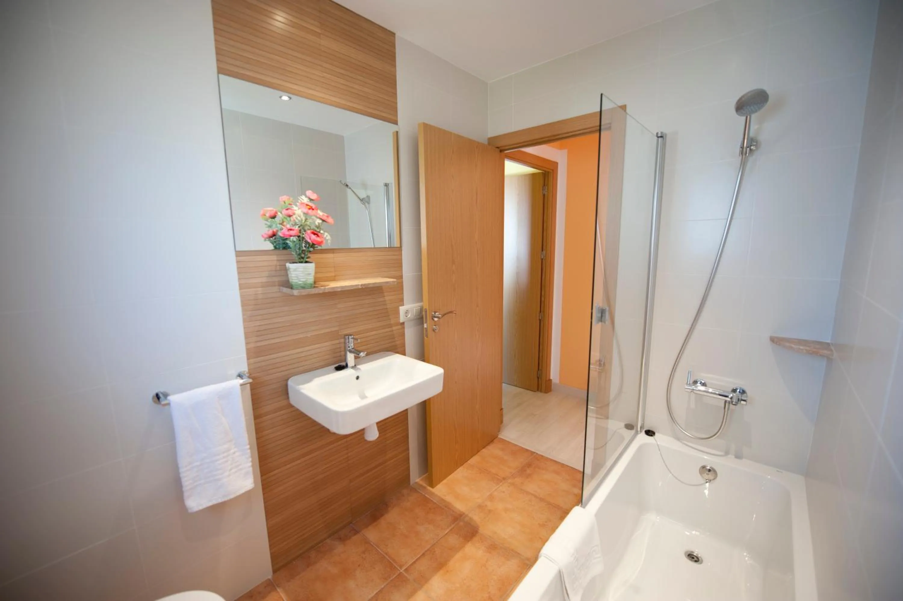 Bathroom in Apartamentos Maribel