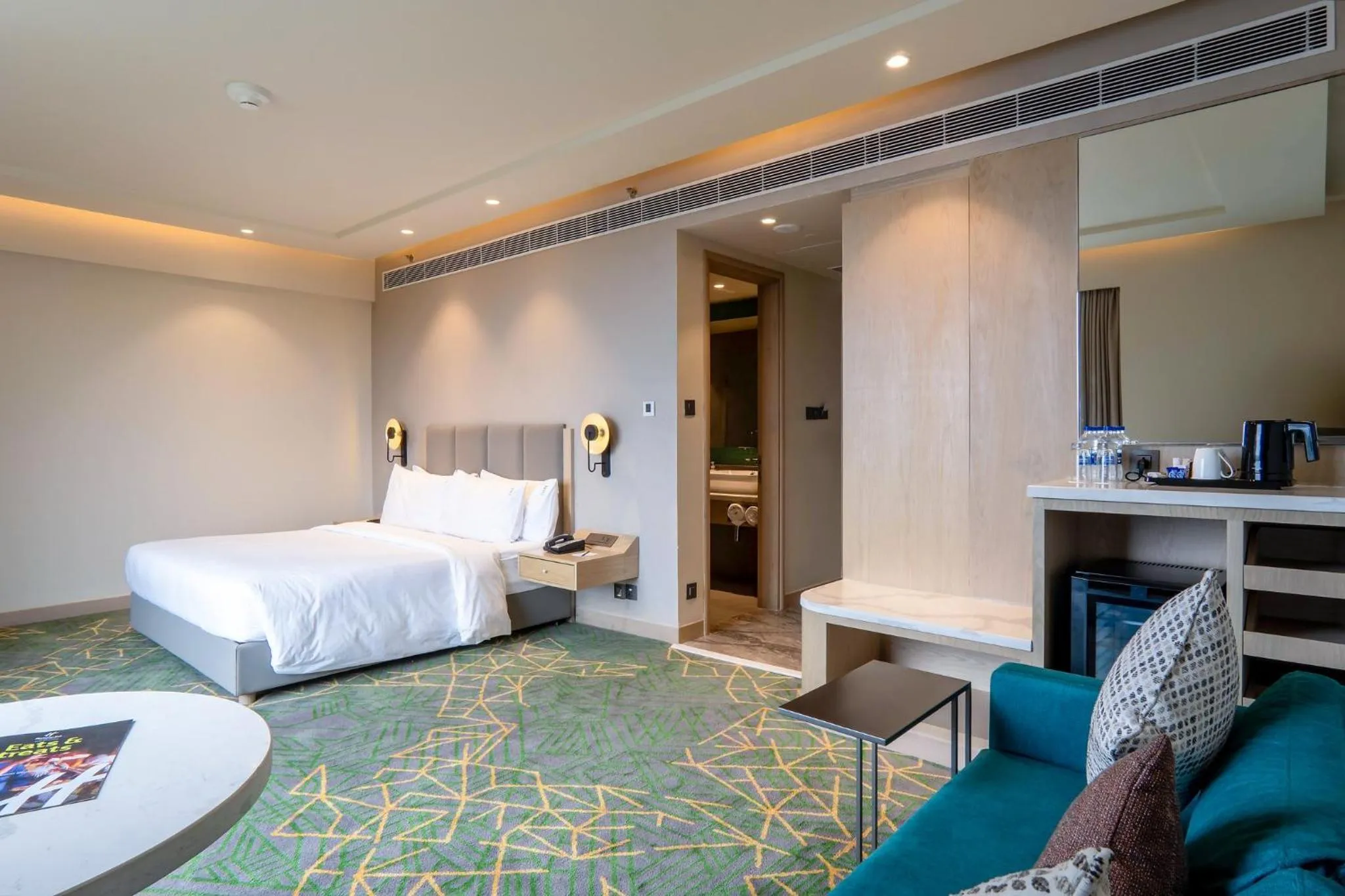 Photo of the whole room, Bed in Holiday Inn Katra Vaishno Devi by IHG