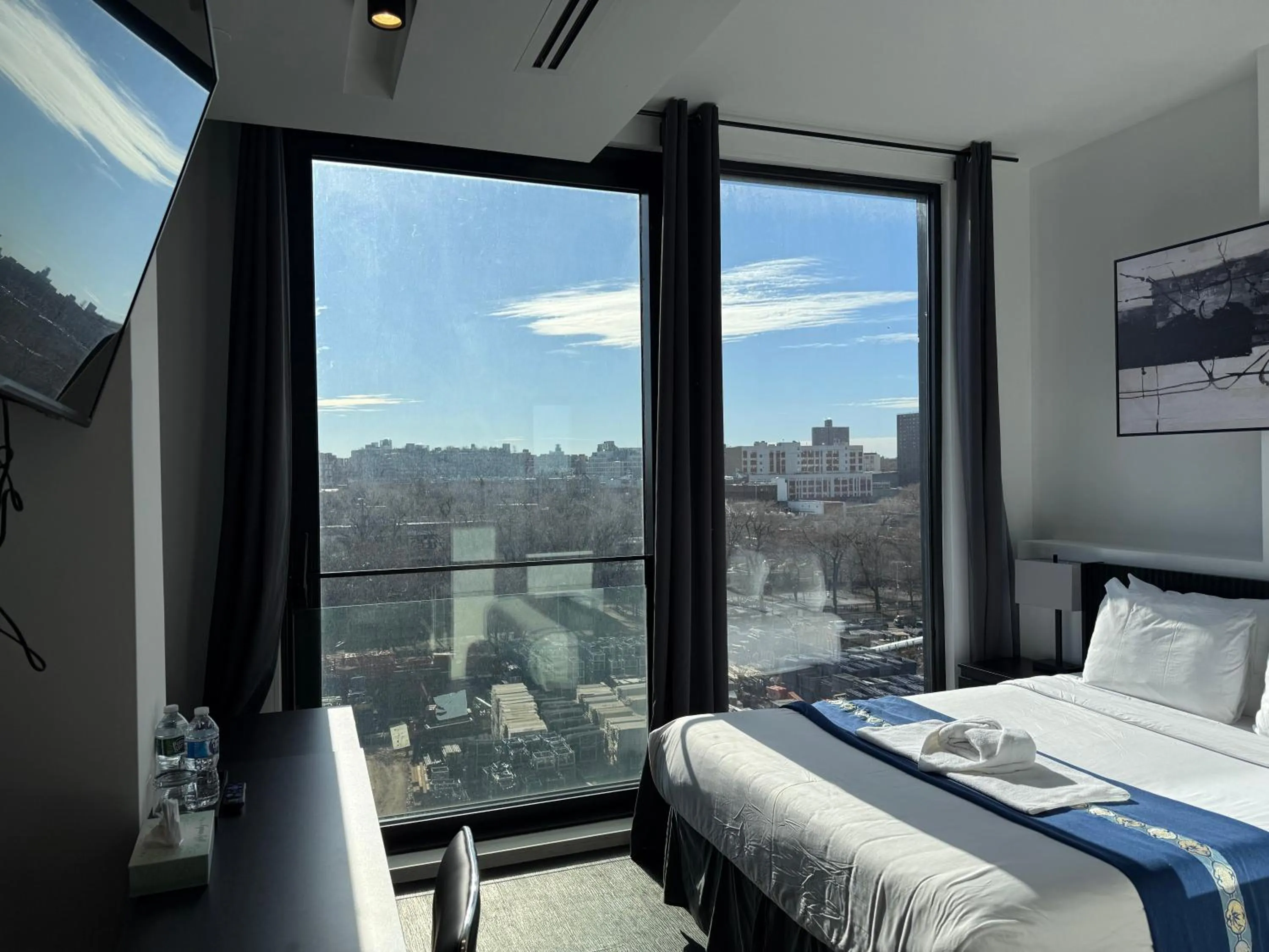 City view, Bed in Nova Hotel Brooklyn