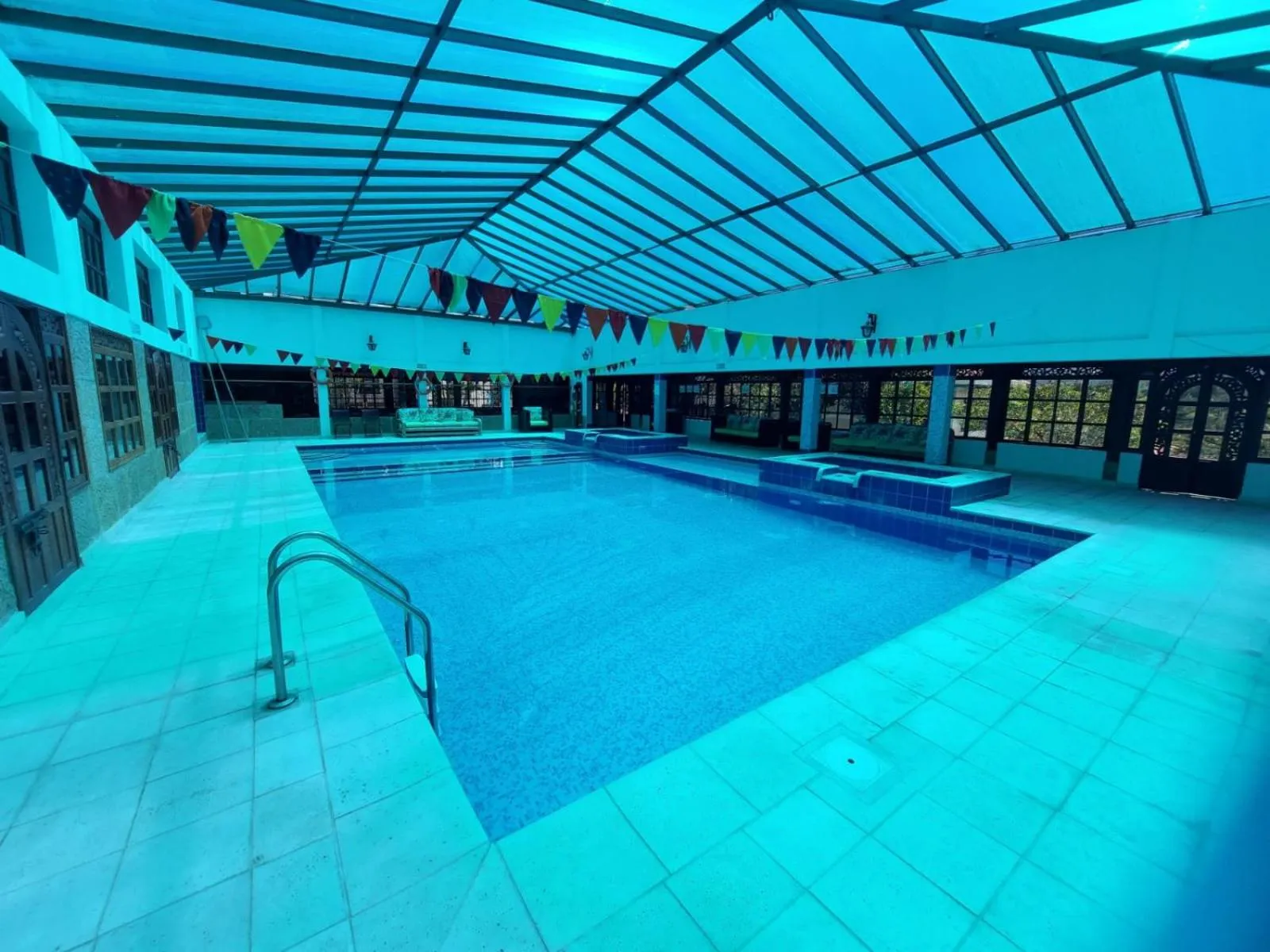 Swimming Pool in Hotel Bosque de la Villa