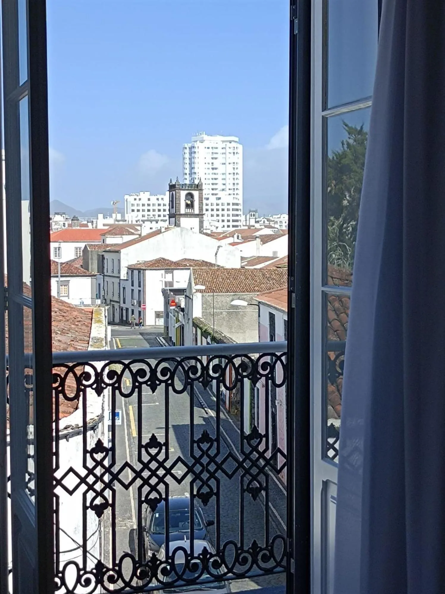 Santo Cristo Apartments