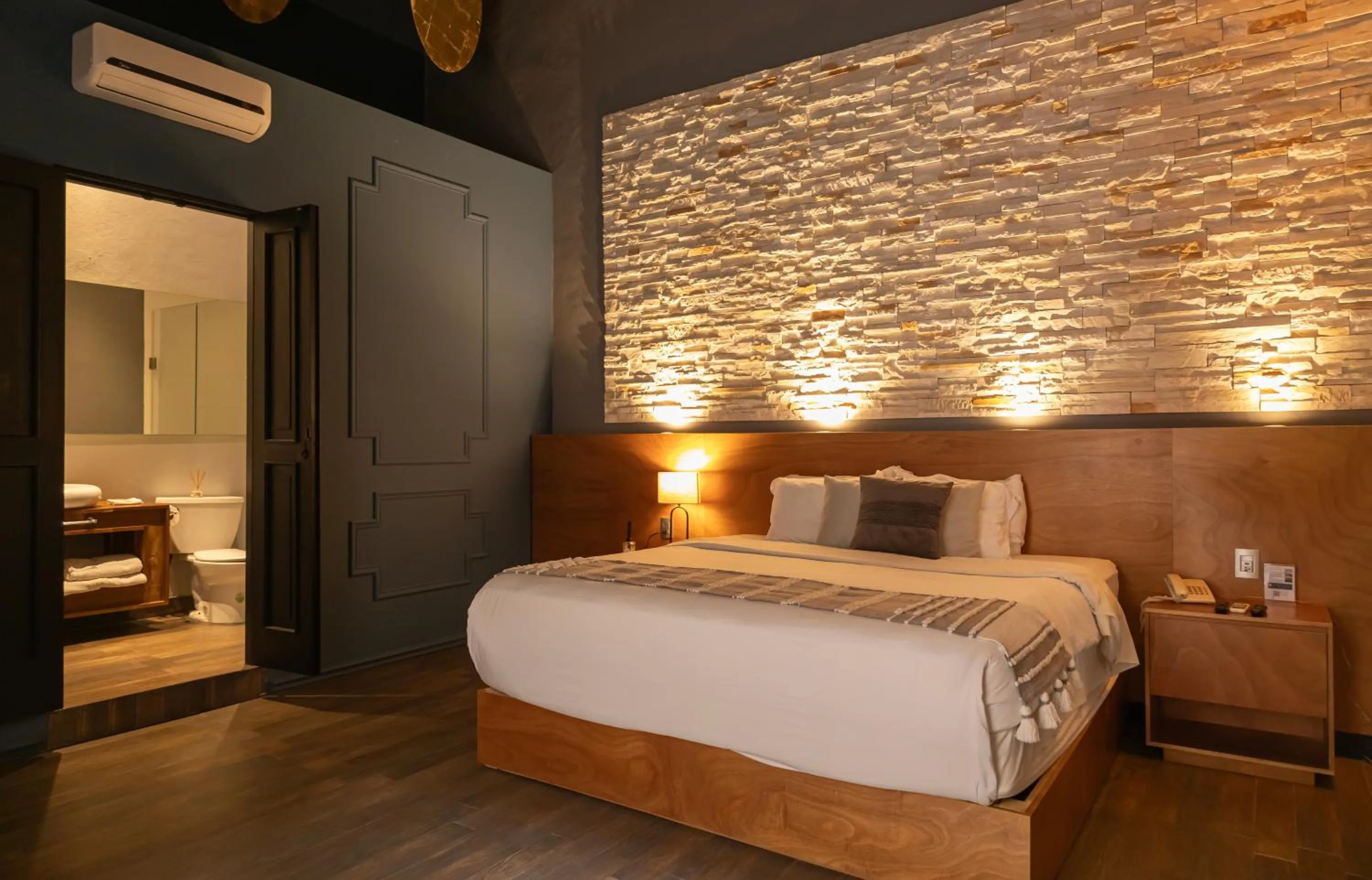 Photo of the whole room, Bed in Hotel Plaza de Armas