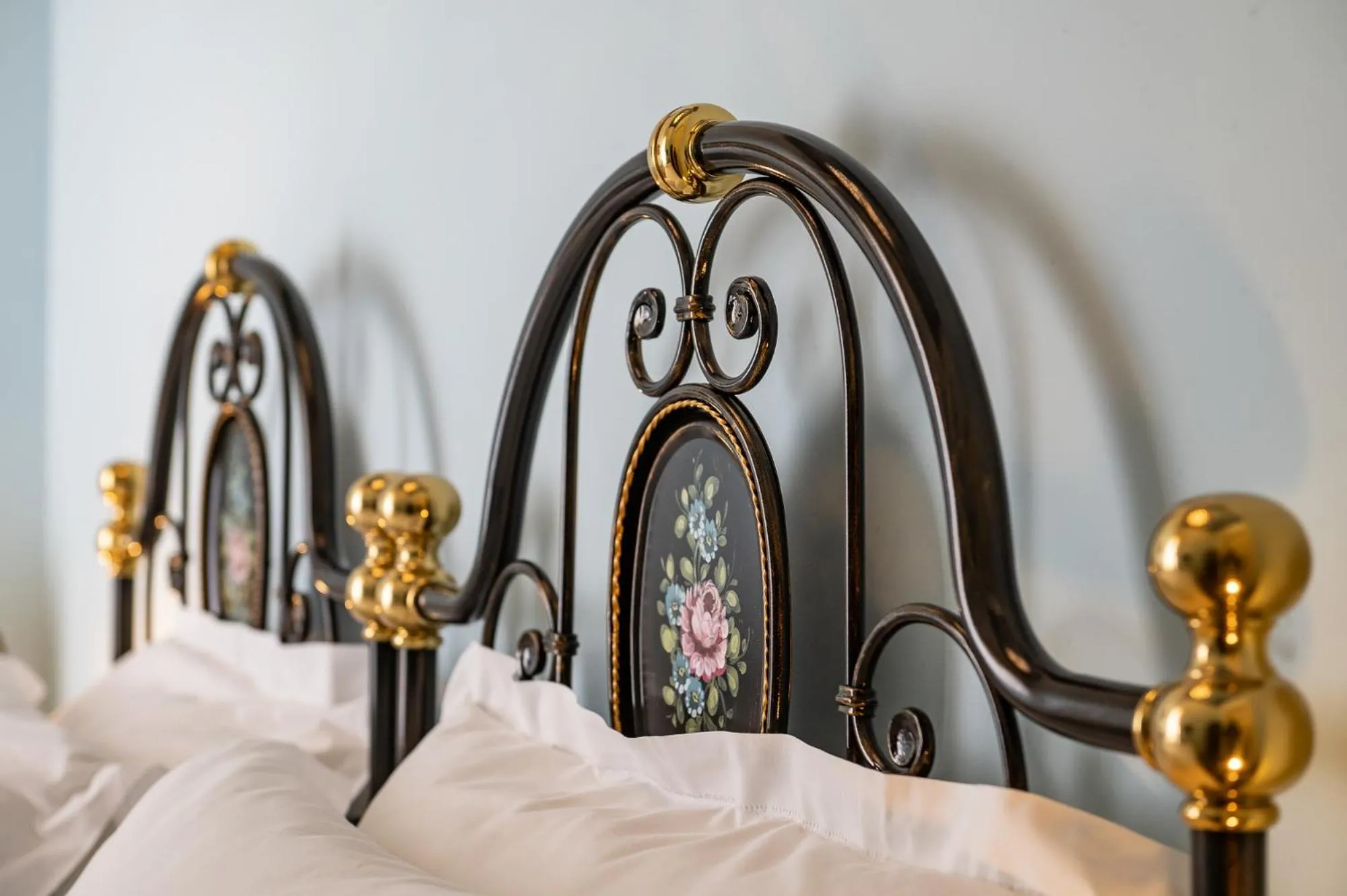 Bed in Personè Palace - by Symphonya Luxury