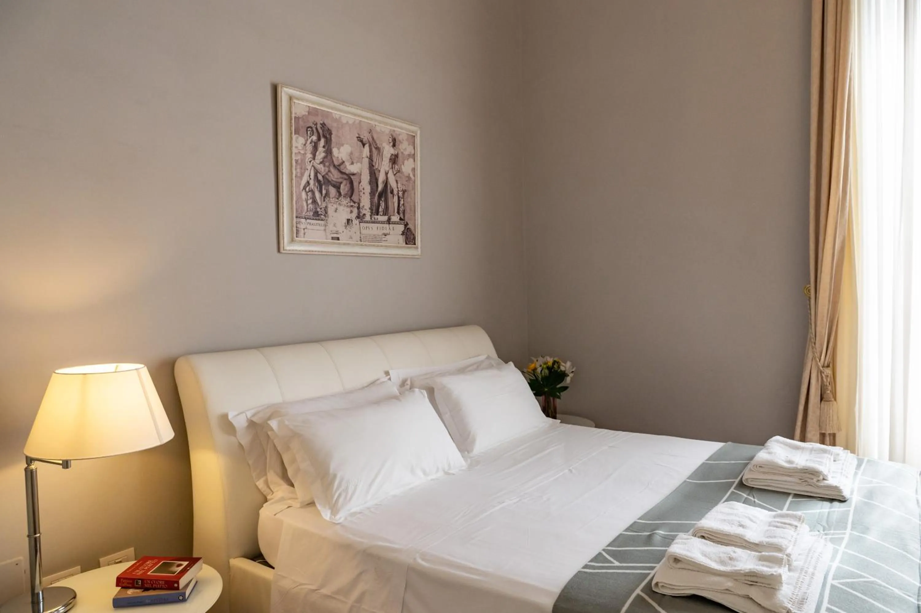 Bed in Personè Palace - by Symphonya Luxury