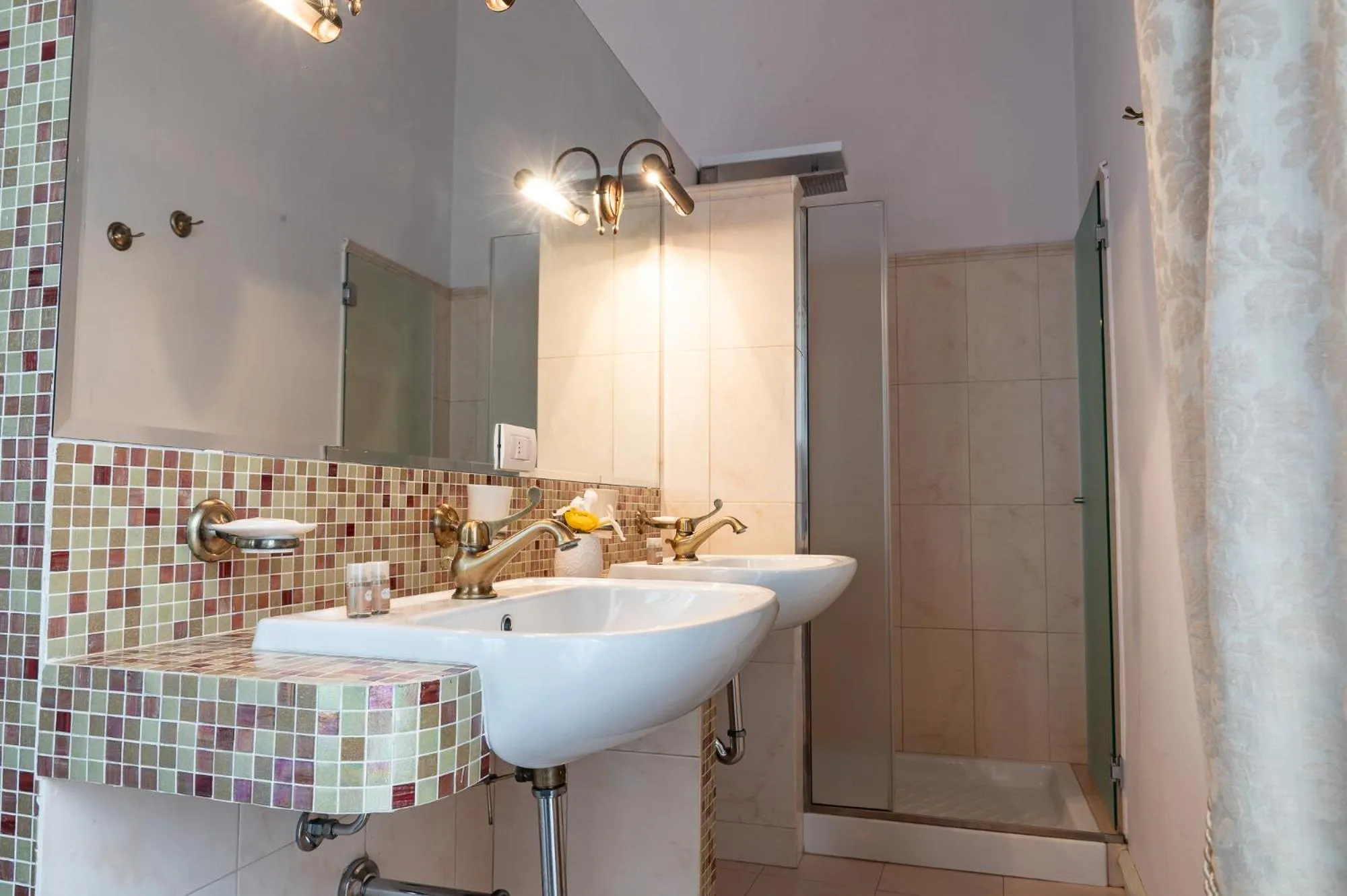 Shower, Bathroom in Personè Palace - by Symphonya Luxury