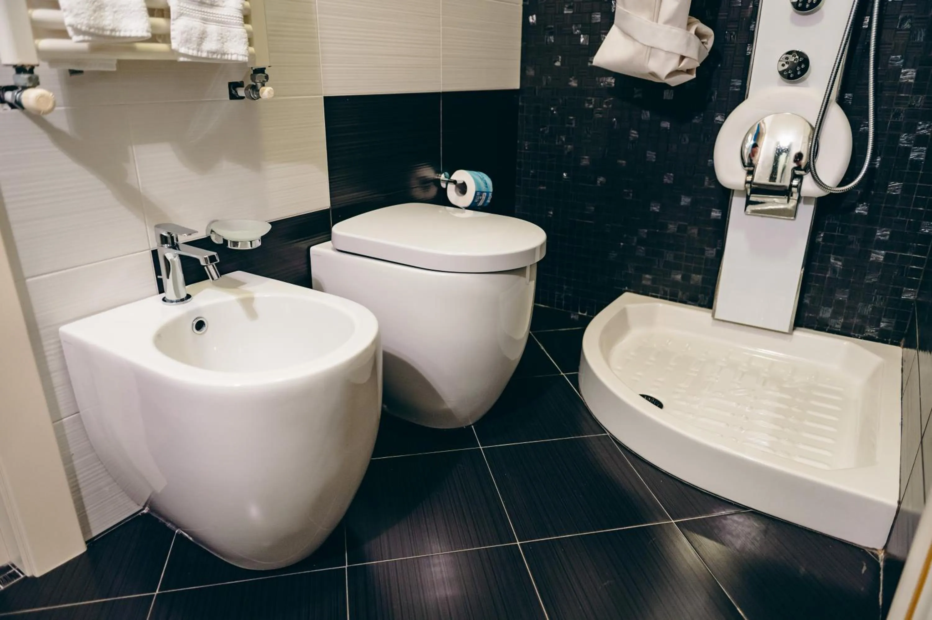 Shower, Bathroom in Personè Palace - by Symphonya Luxury