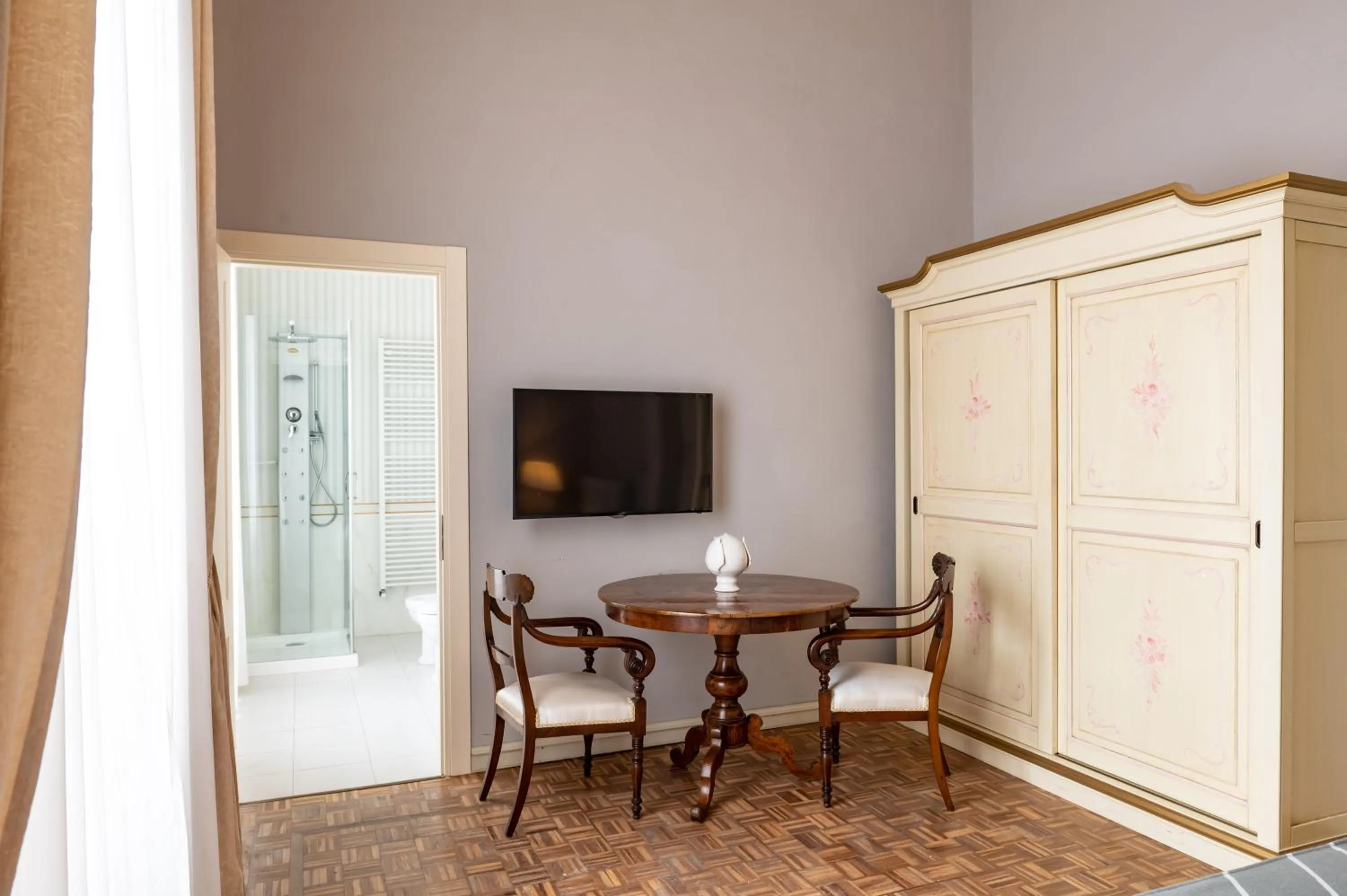 wardrobe, TV/Entertainment Center in Personè Palace - by Symphonya Luxury