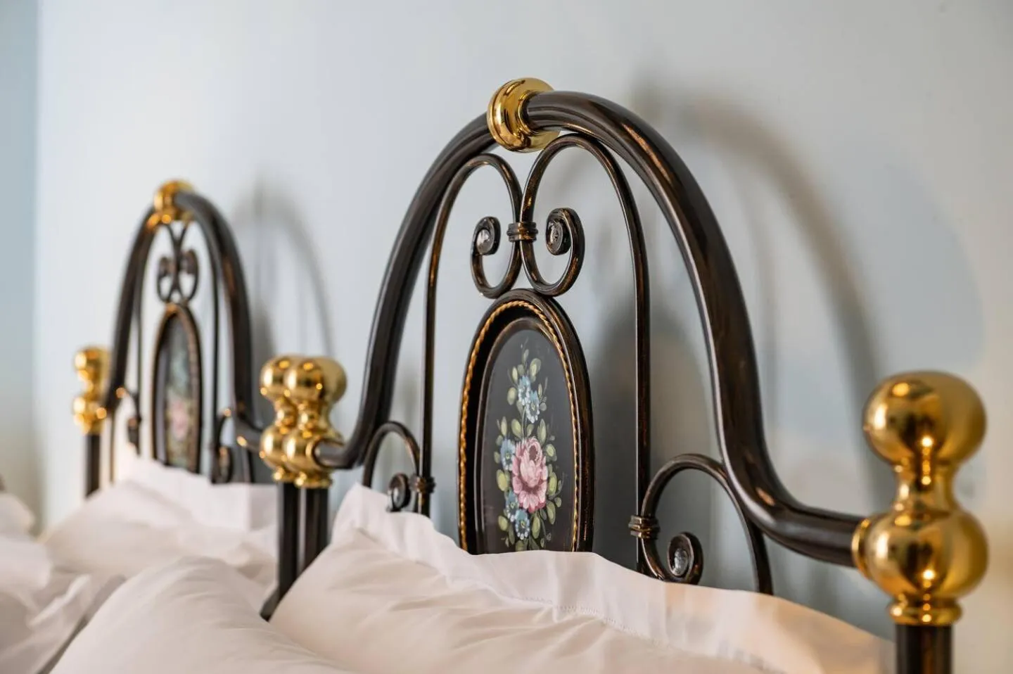 Bed in Personè Palace - by Symphonya Luxury