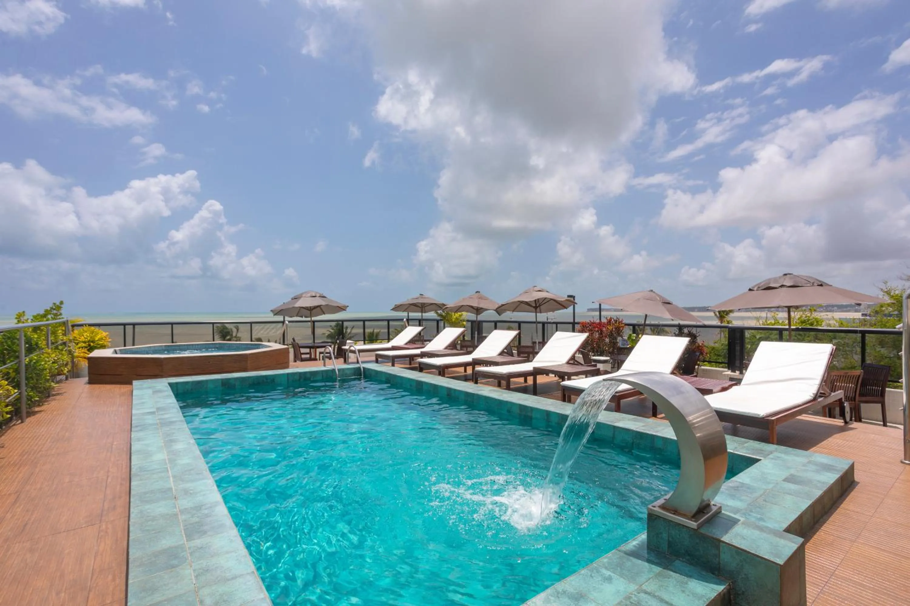 Pool view in Atlântico Praia Hotel