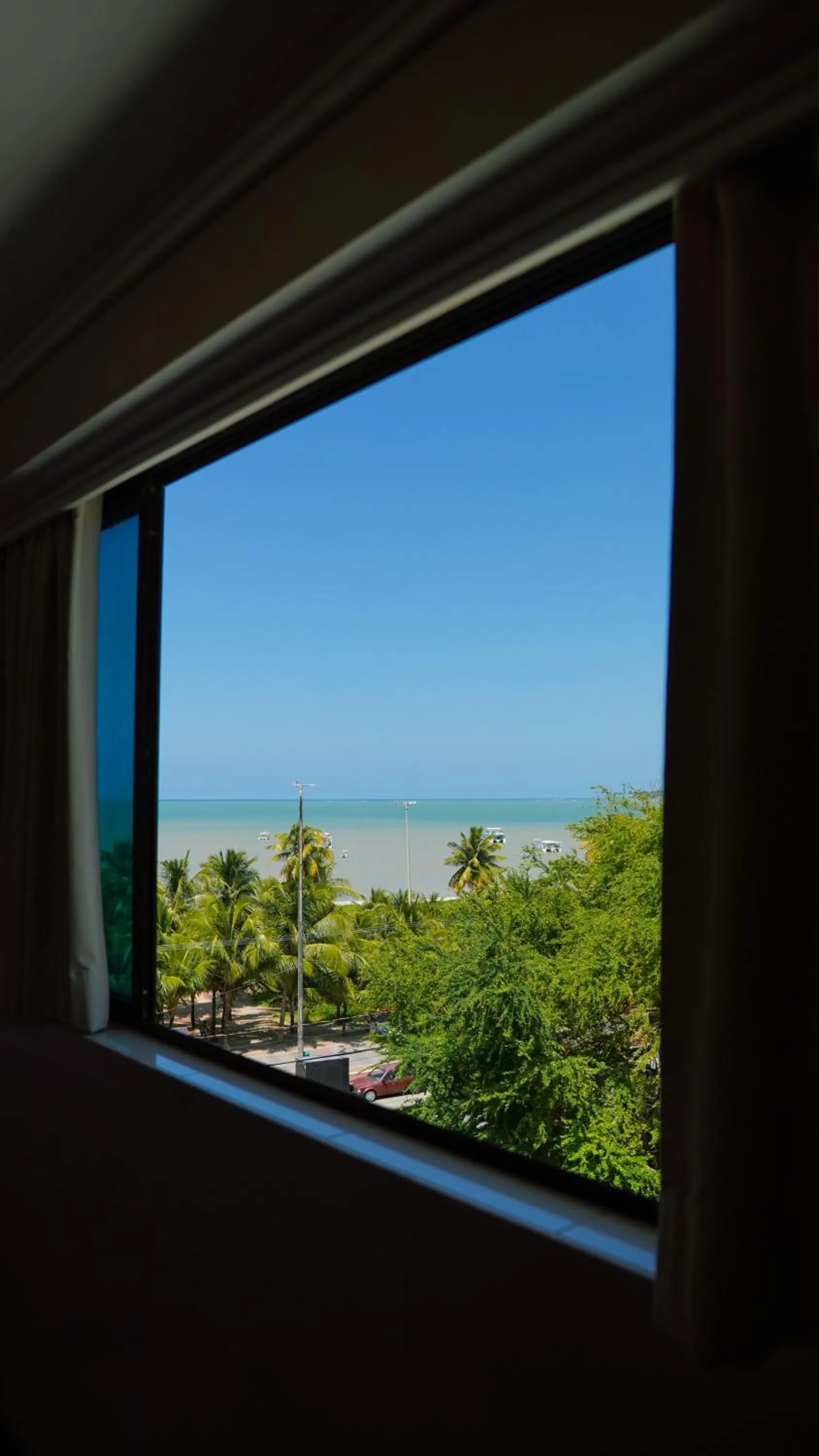 Bedroom in Atlântico Praia Hotel