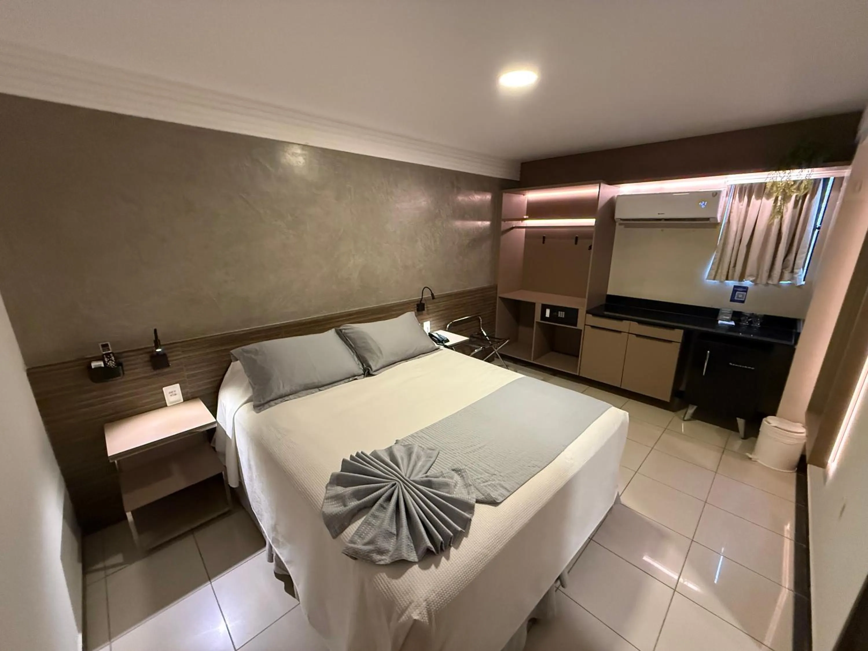 Bed in Atlântico Praia Hotel