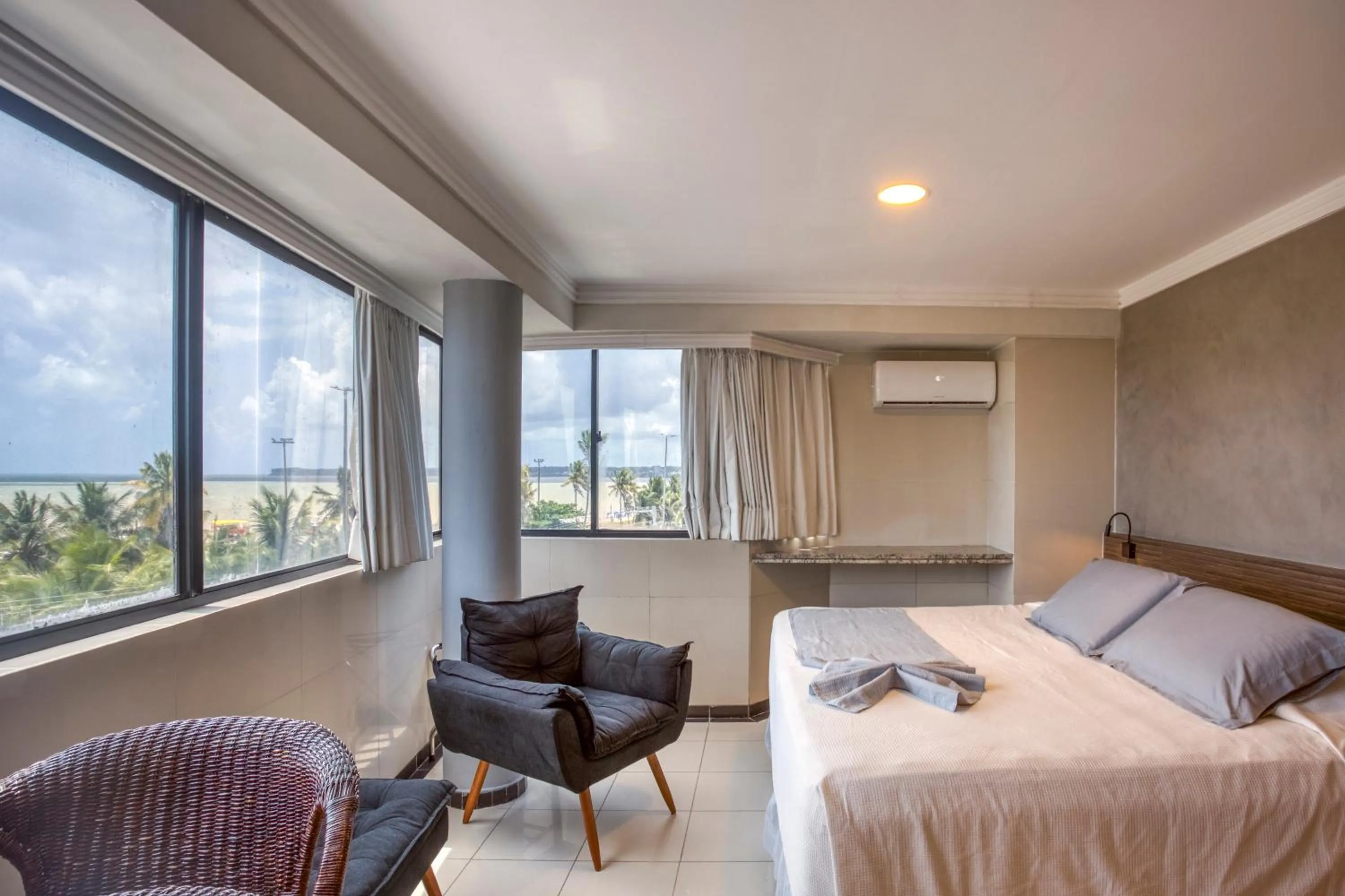 Bedroom, Bed in Atlântico Praia Hotel