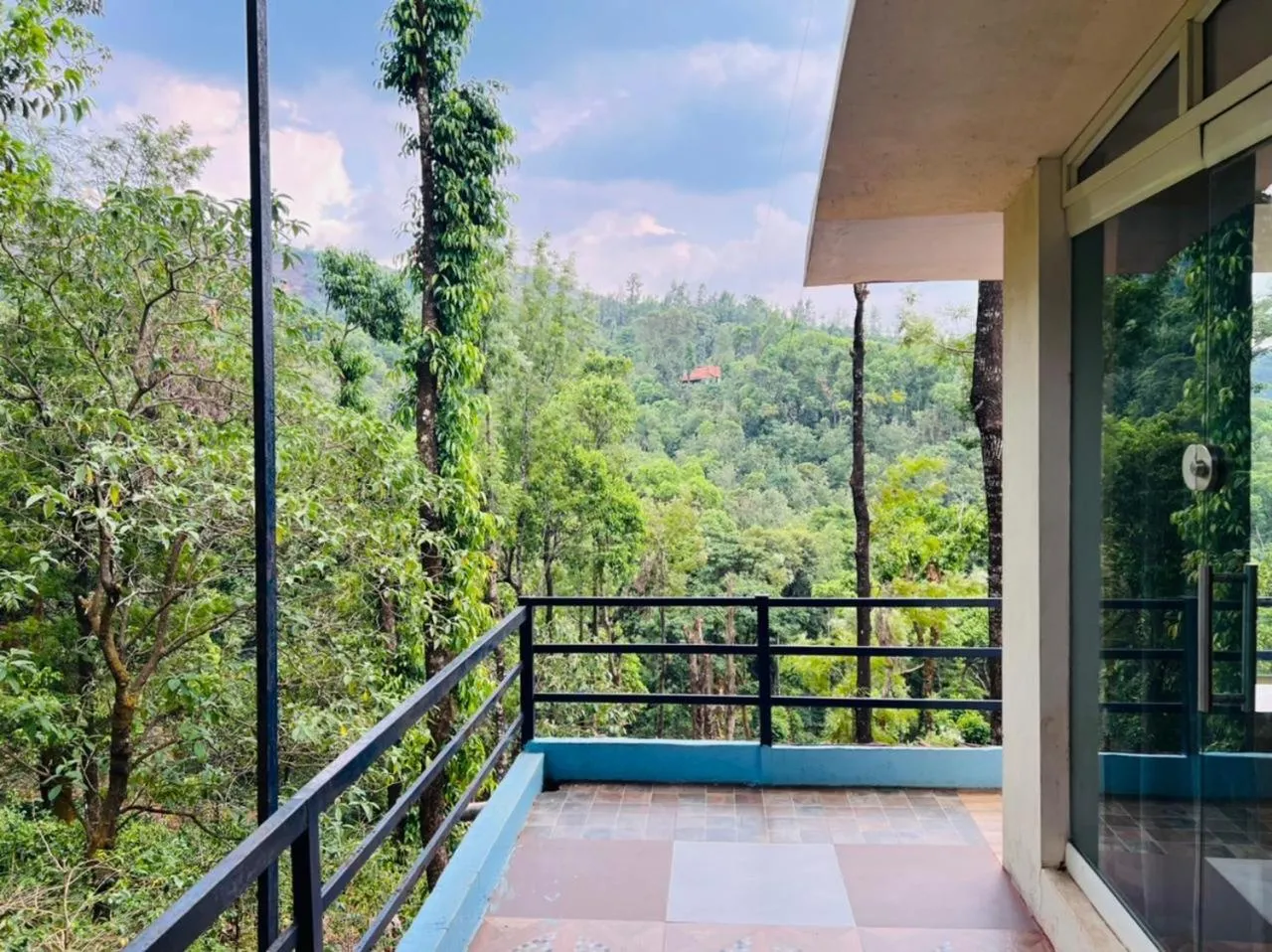 Cloud 9 Homestay