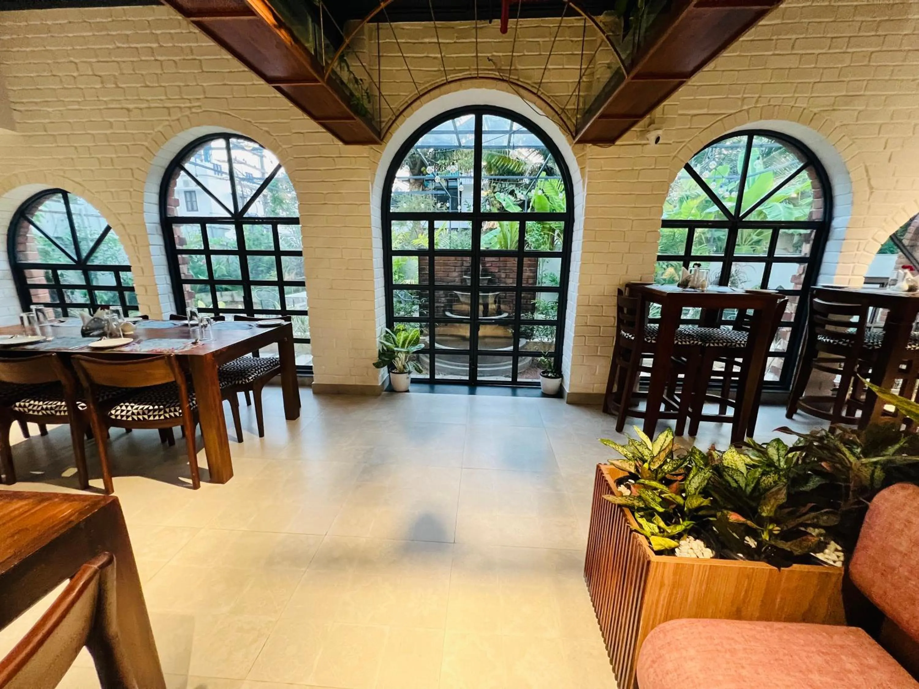 Restaurant/places to eat in Hotel Seapark