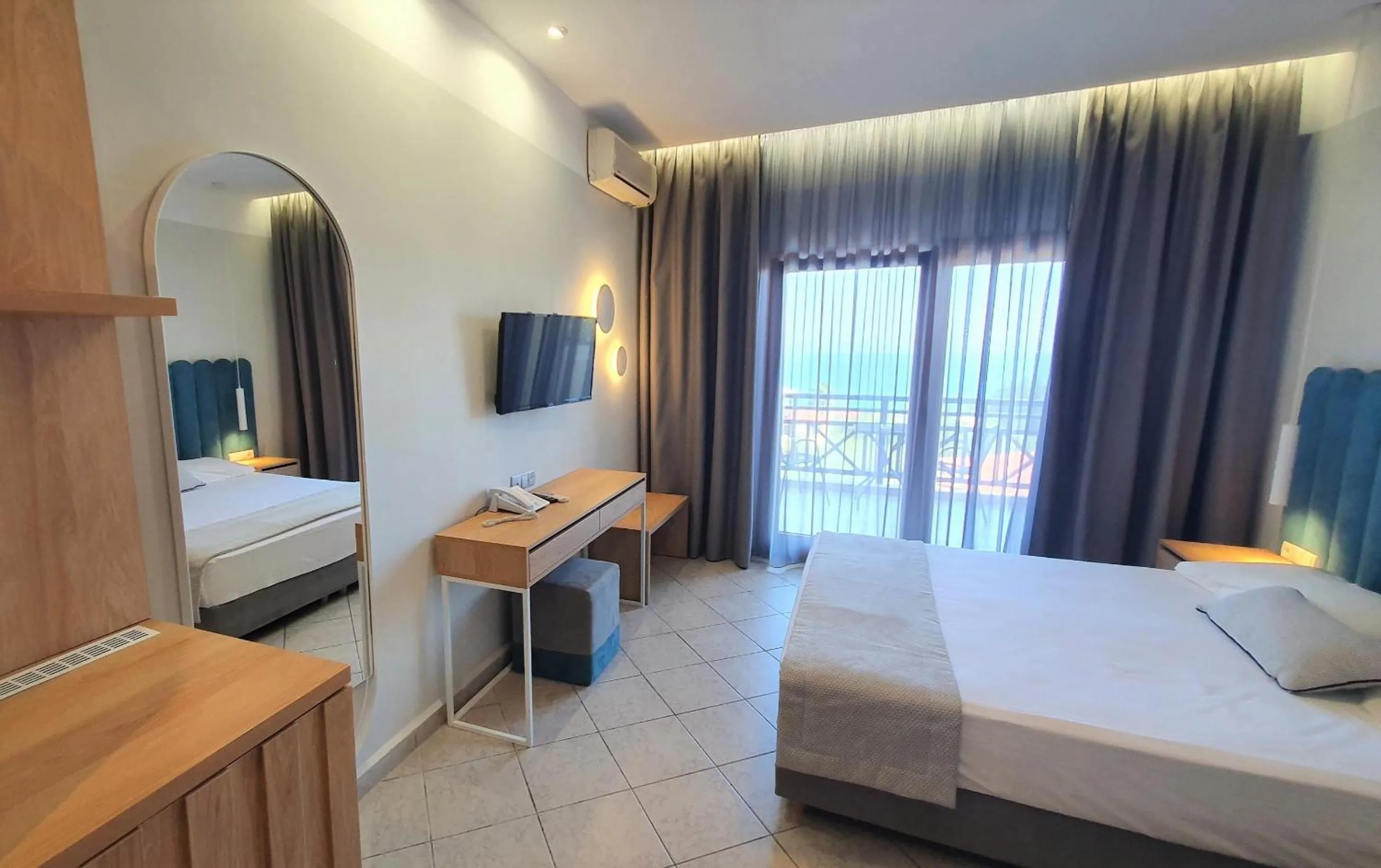 Bedroom, Bed in Palladium Hotel