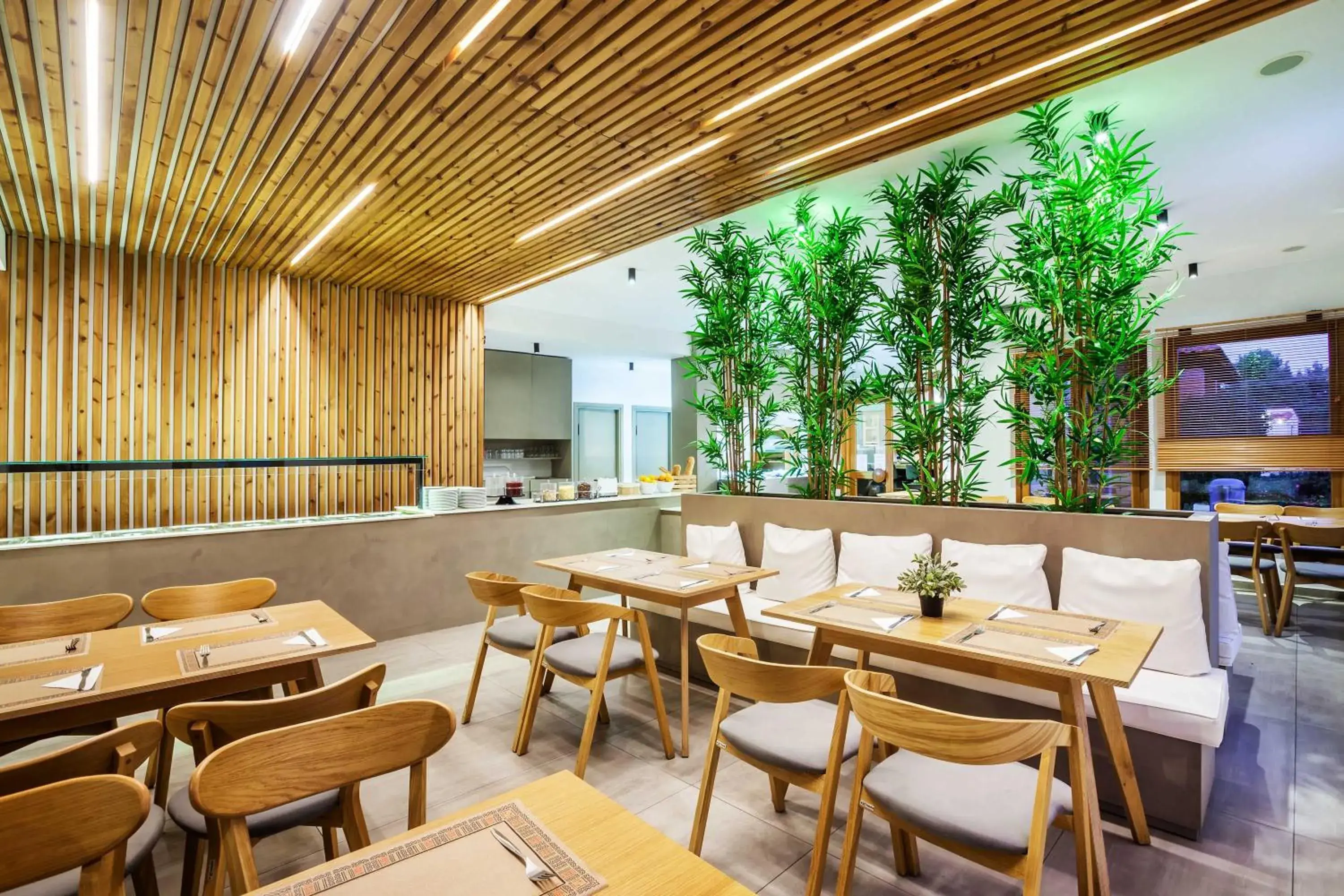 Restaurant/places to eat in Palladium Hotel Restaurant/places to eat in Palladium Hotel