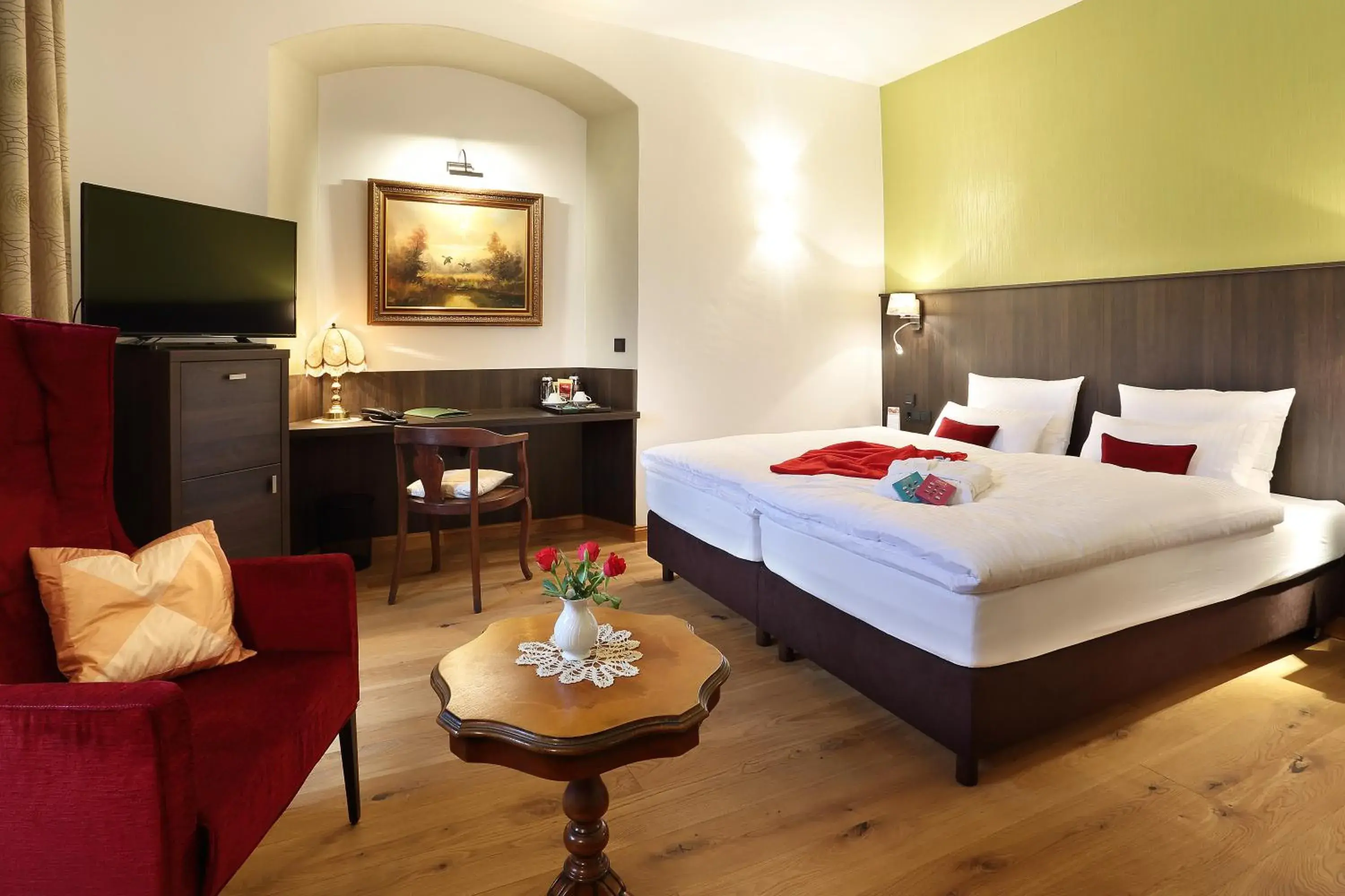 Deluxe Double or Twin Room in Hotel Garni Schloß Schönberg Deluxe Double or Twin Room in Hotel Garni Schloß Schönberg