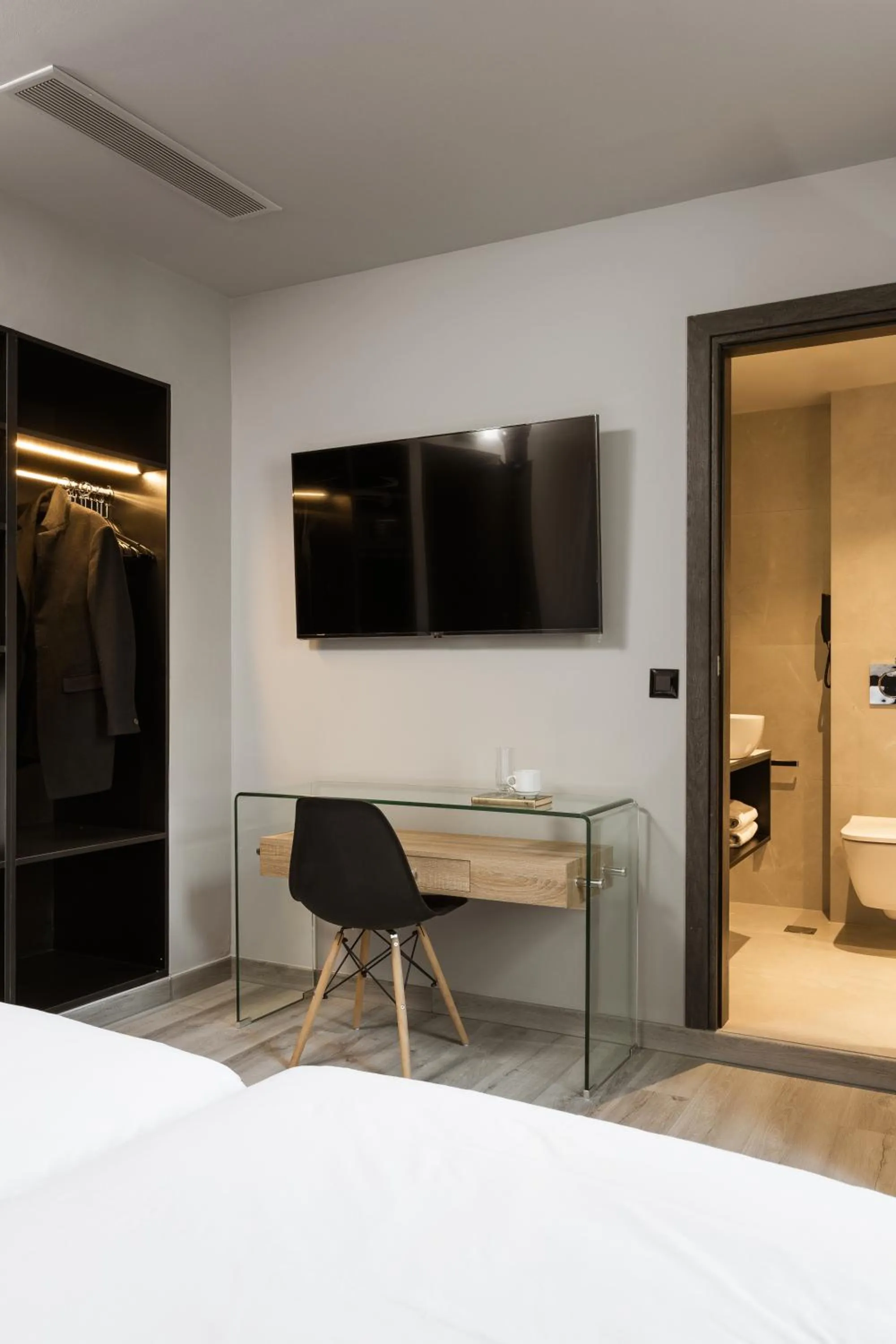 Bed in Alassia Hotel