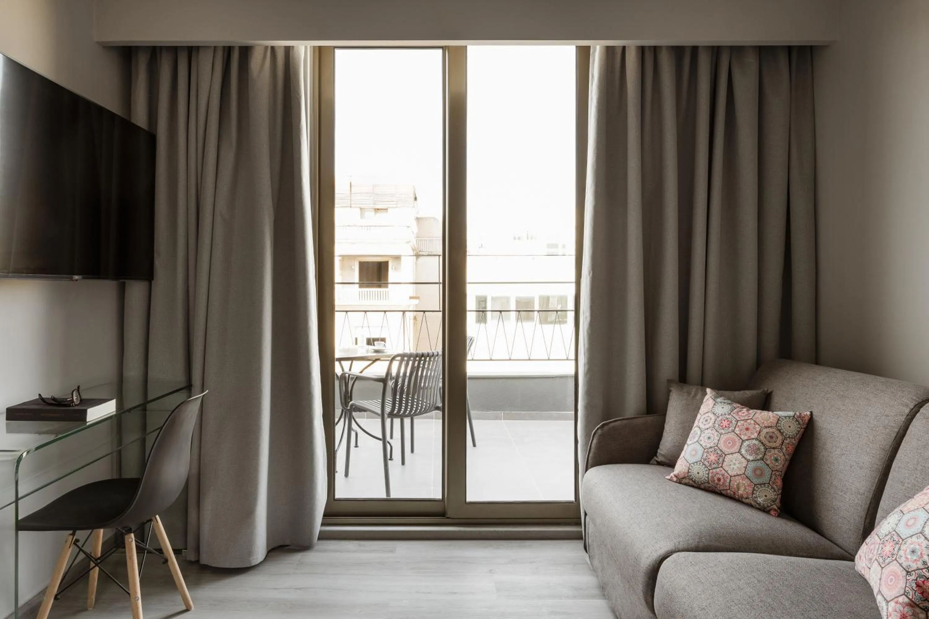 TV and multimedia in Alassia Hotel