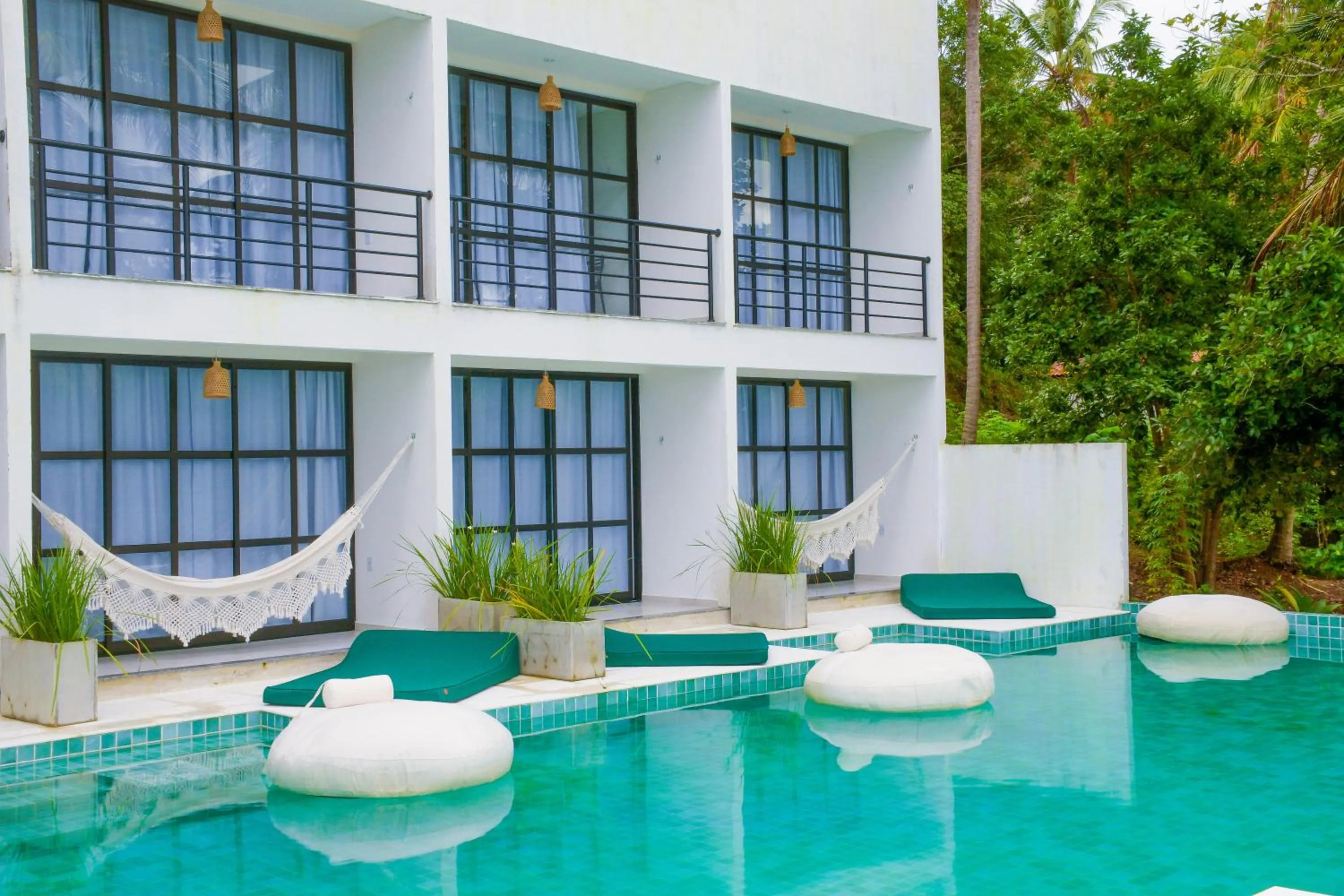 Swimming pool in Milie Lounge Pousada