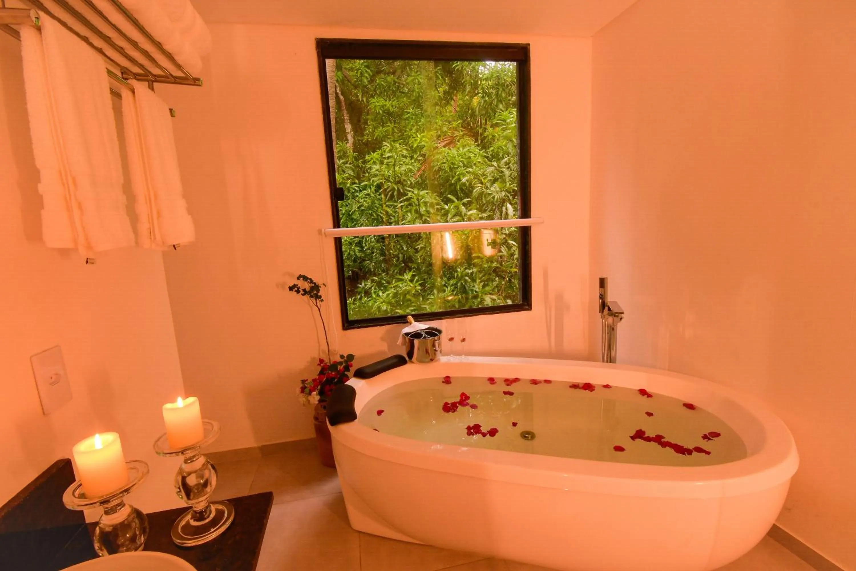 Bathroom in Milie Lounge Pousada