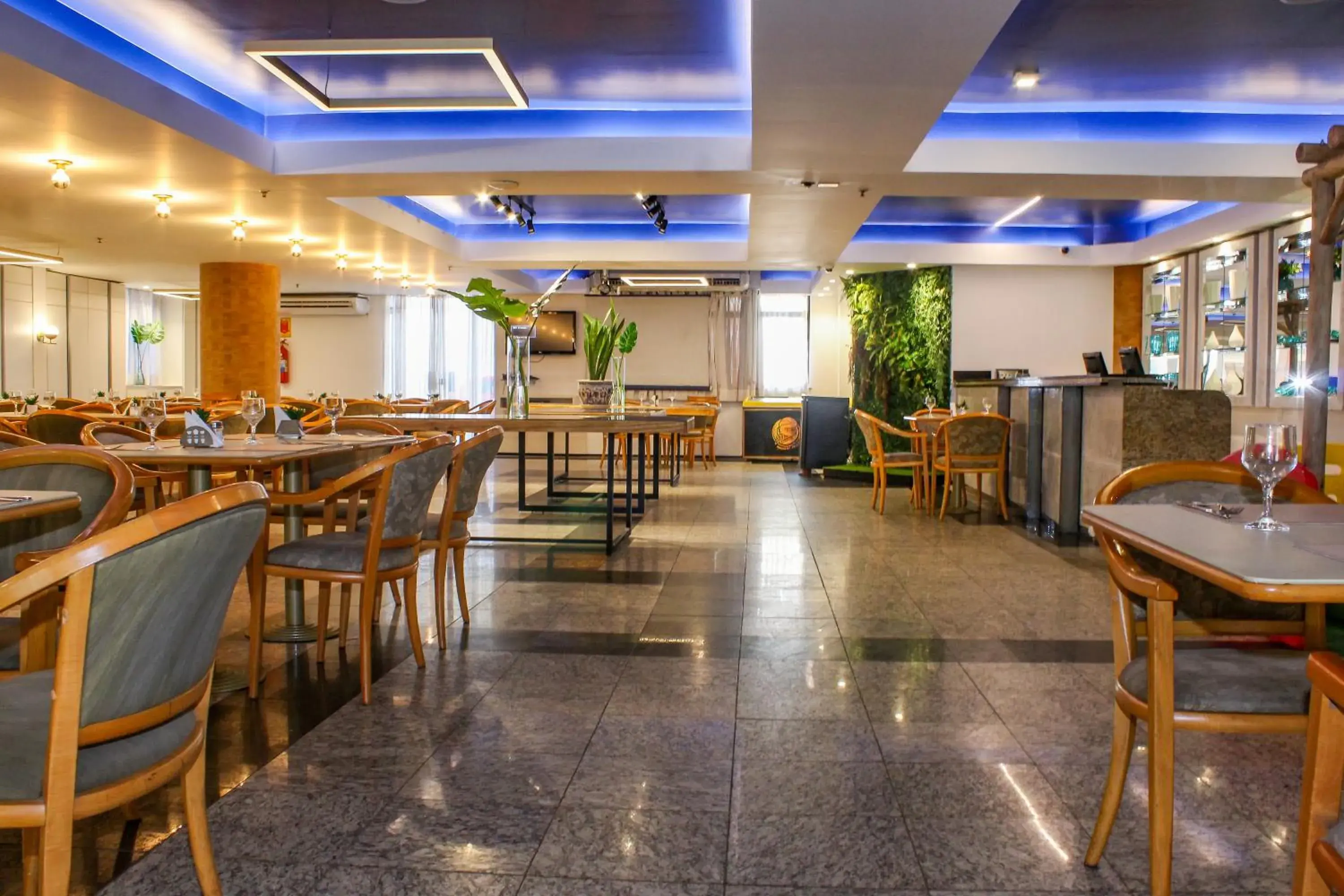 Restaurant/places to eat in Abbeville Hotel Torre I - Torre II Restaurant/places to eat in Abbeville Hotel Torre I - Torre II