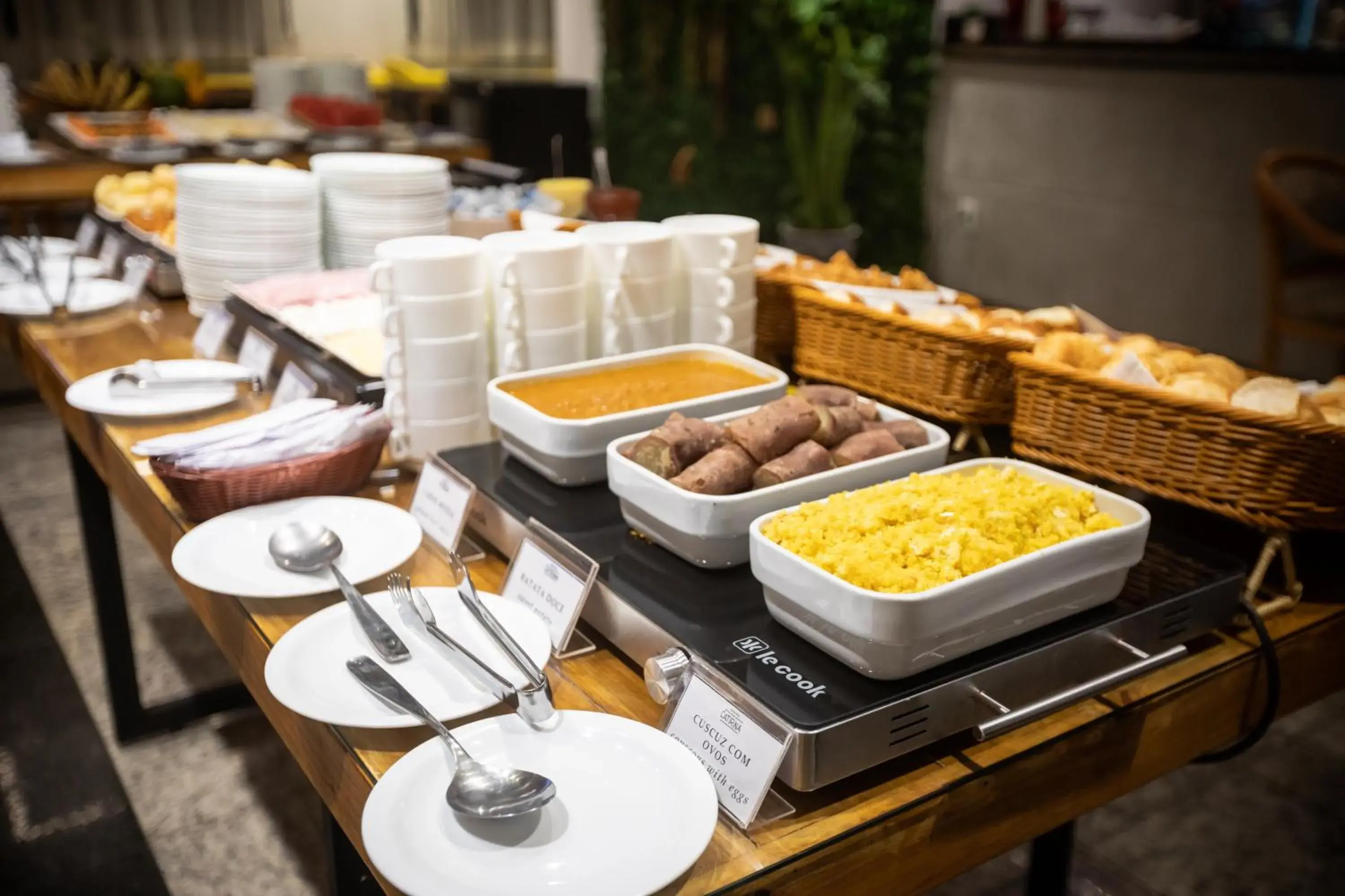 Buffet breakfast in Abbeville Hotel Torre I - Torre II Buffet breakfast in Abbeville Hotel Torre I - Torre II