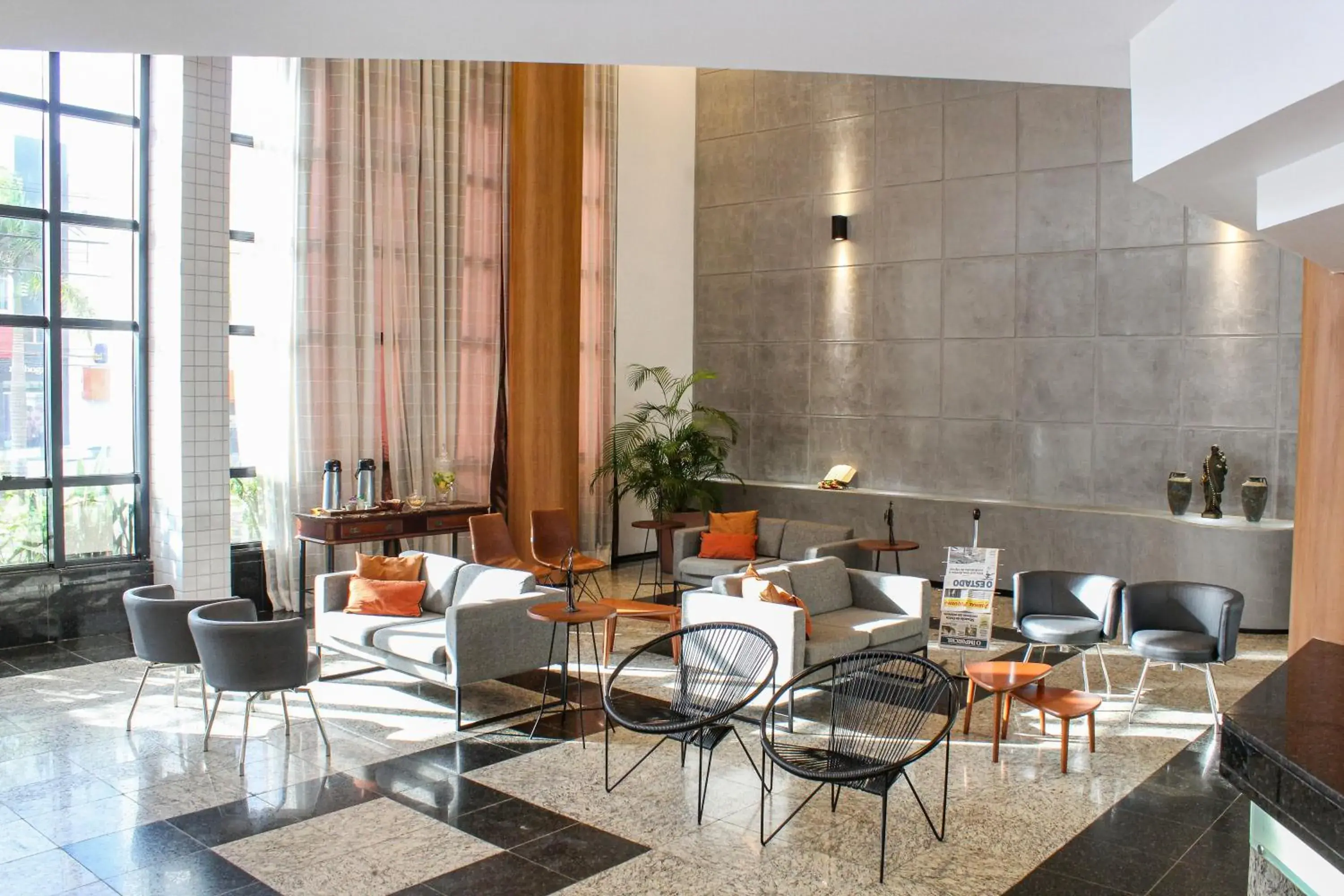 Facade/entrance in Abbeville Hotel Torre I - Torre II Facade/entrance in Abbeville Hotel Torre I - Torre II