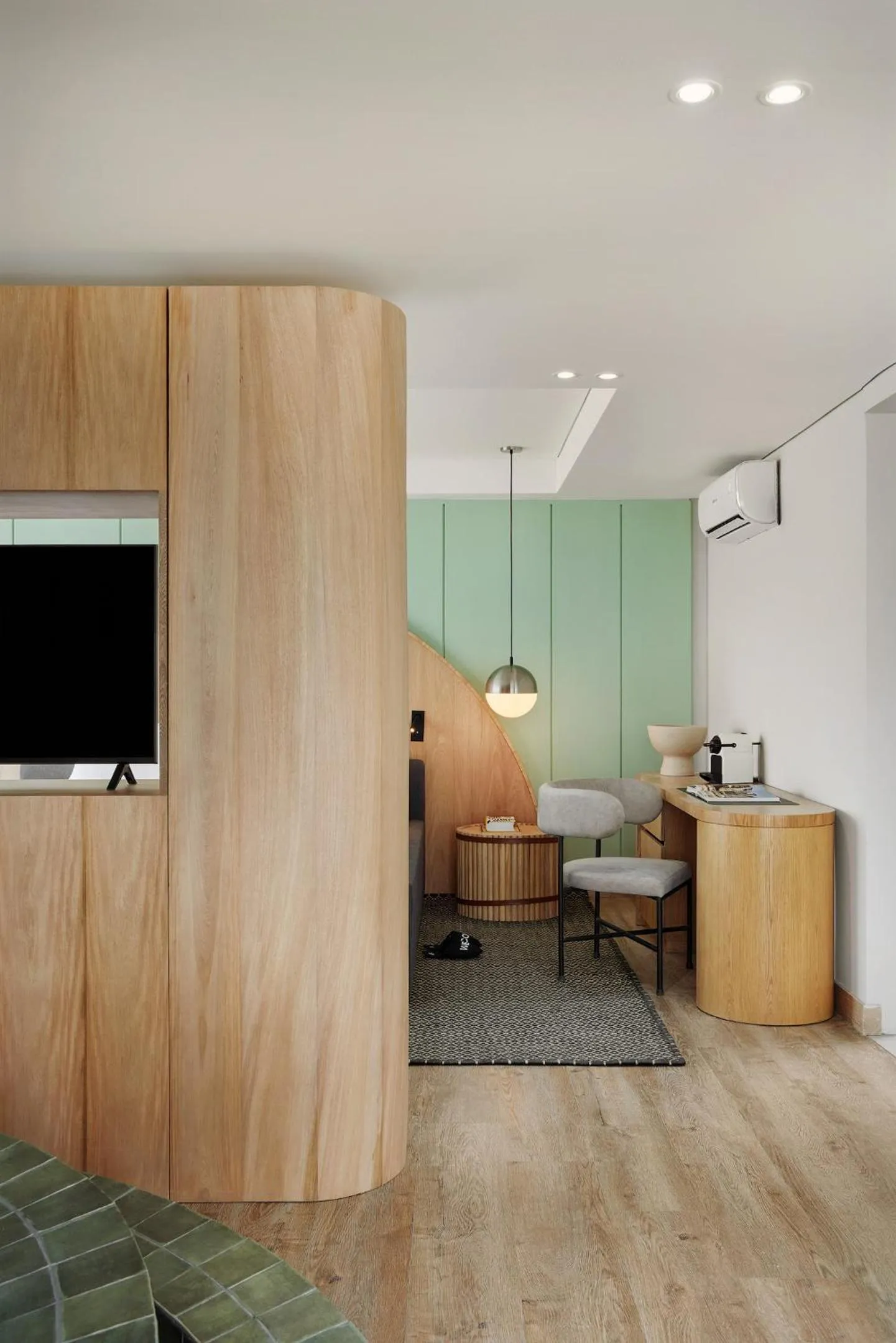 Seating area in Wellcomm Spa & Hotel