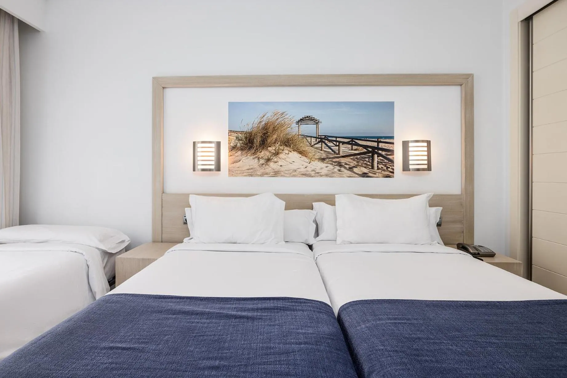 Bed in Hotel Spa Cádiz Plaza