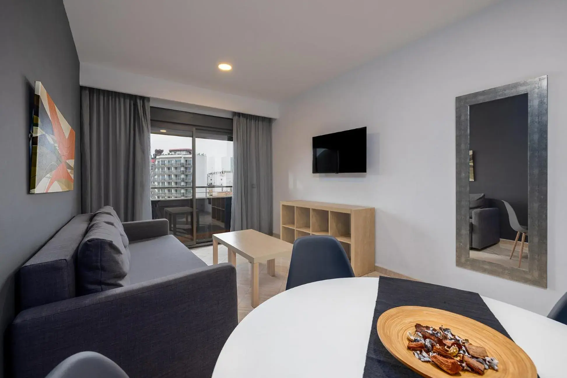 One-Bedroom Apartment in Hotel Spa Cádiz Plaza One-Bedroom Apartment in Hotel Spa Cádiz Plaza