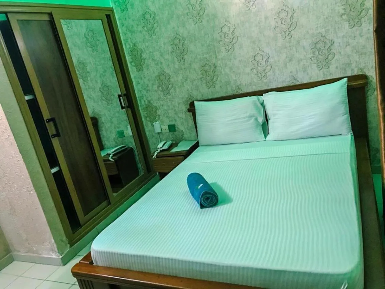 Bed in HÔTEL NOAHGARDEN 2