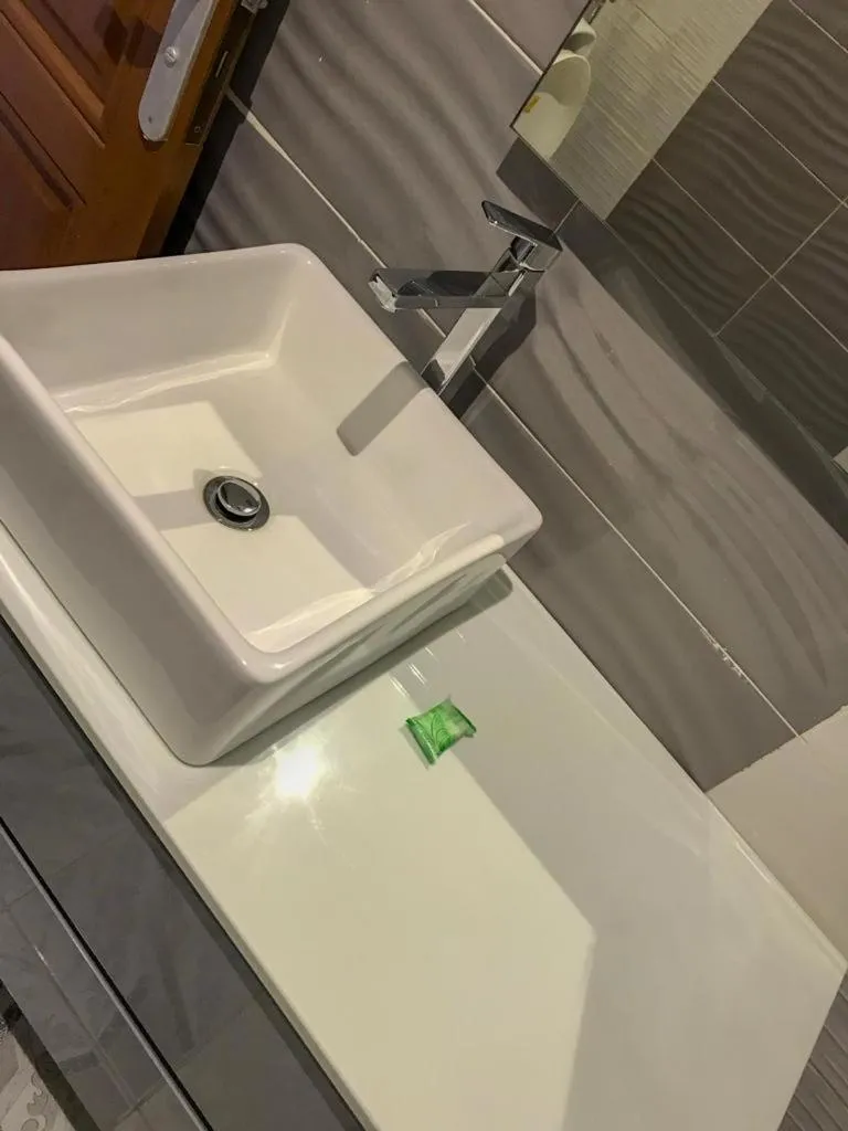 Toilet in HÔTEL NOAHGARDEN 2