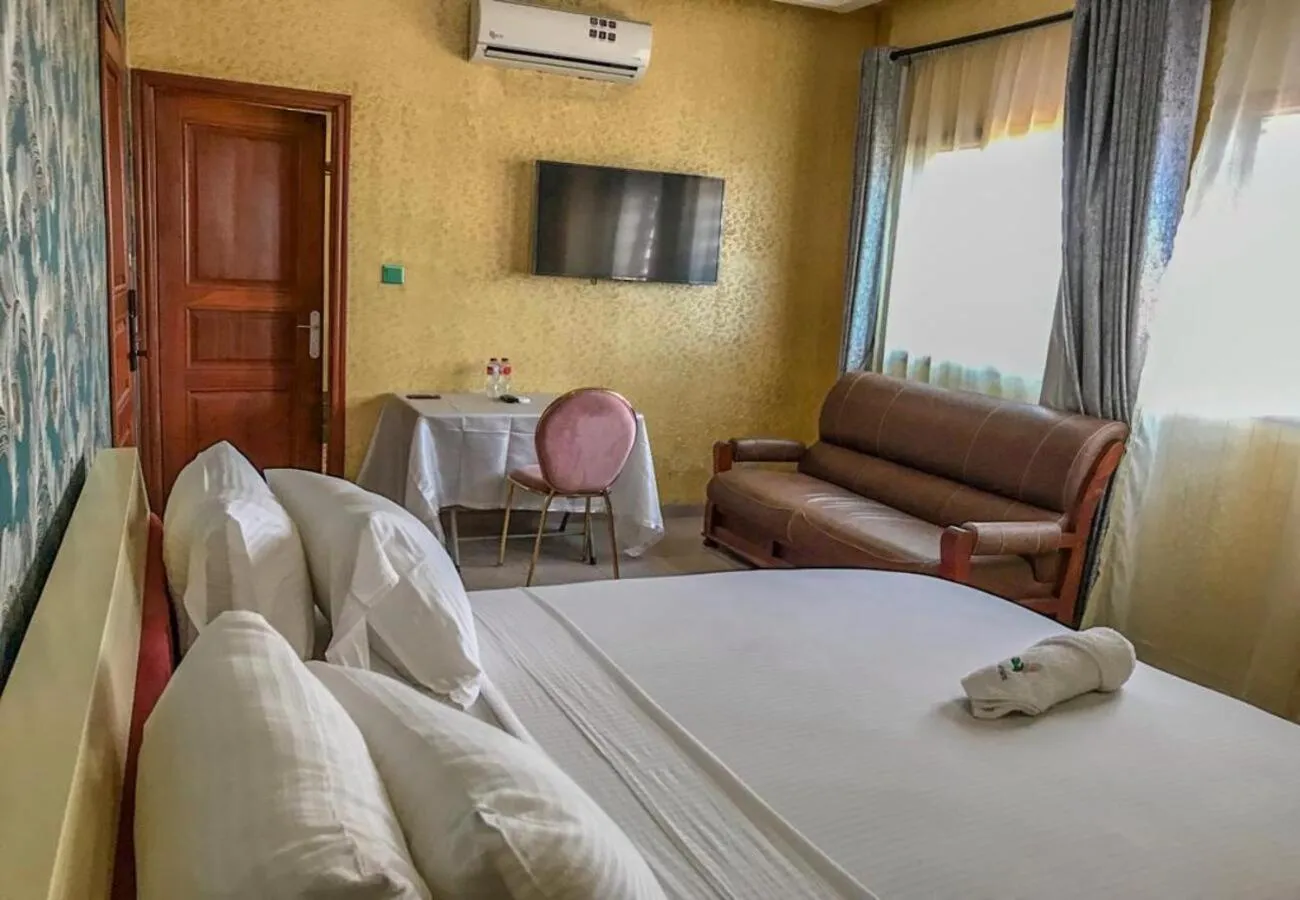 Photo of the whole room in HÔTEL NOAHGARDEN 2