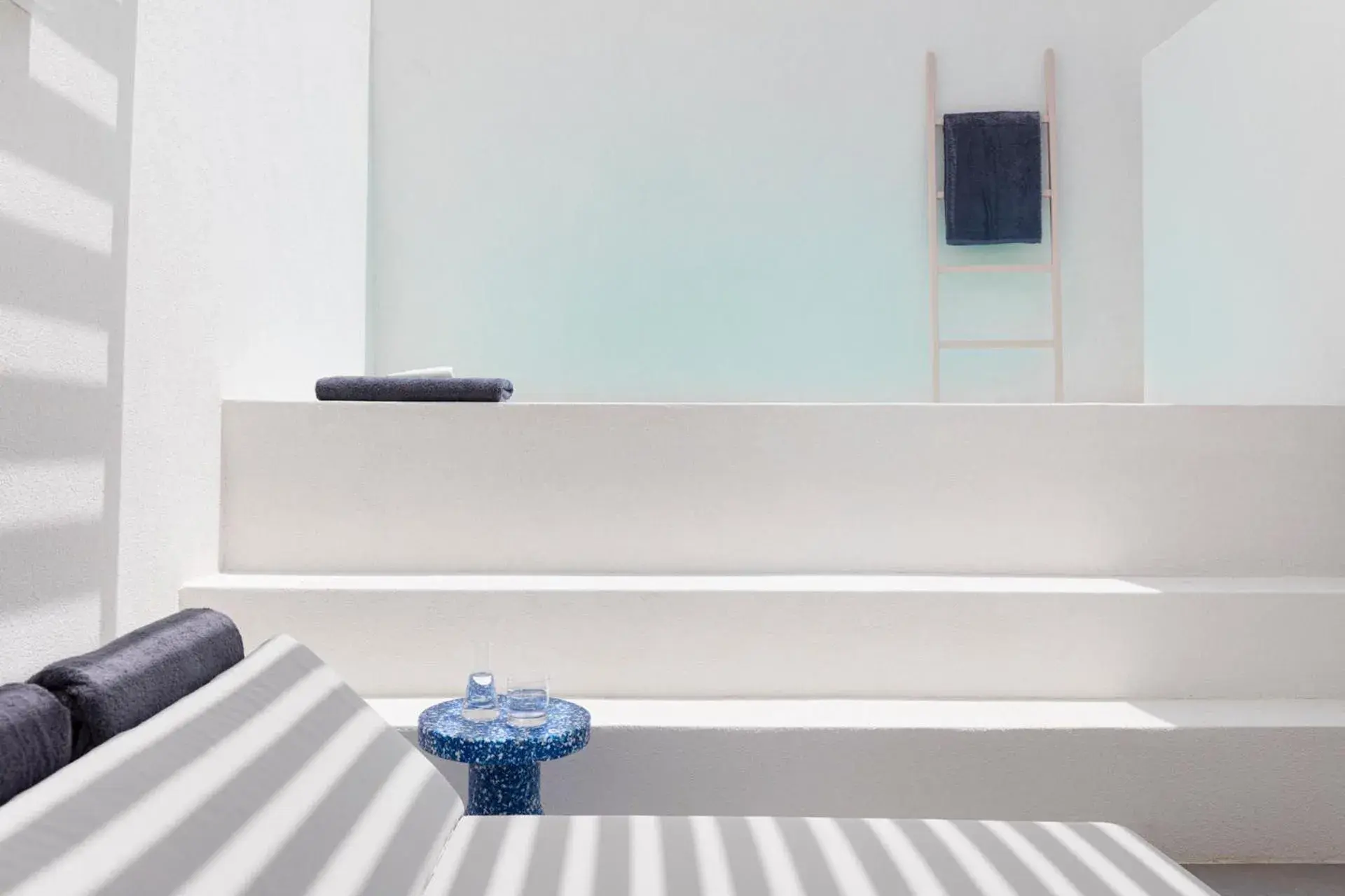 Suite with Heated Plunge Pool - High Privacy in Neo Suites Suite with Heated Plunge Pool - High Privacy in Neo Suites