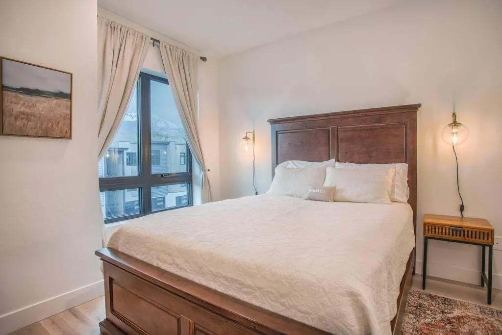 Bed in Cozy- Mountain Style - River View apartment - Colorado
