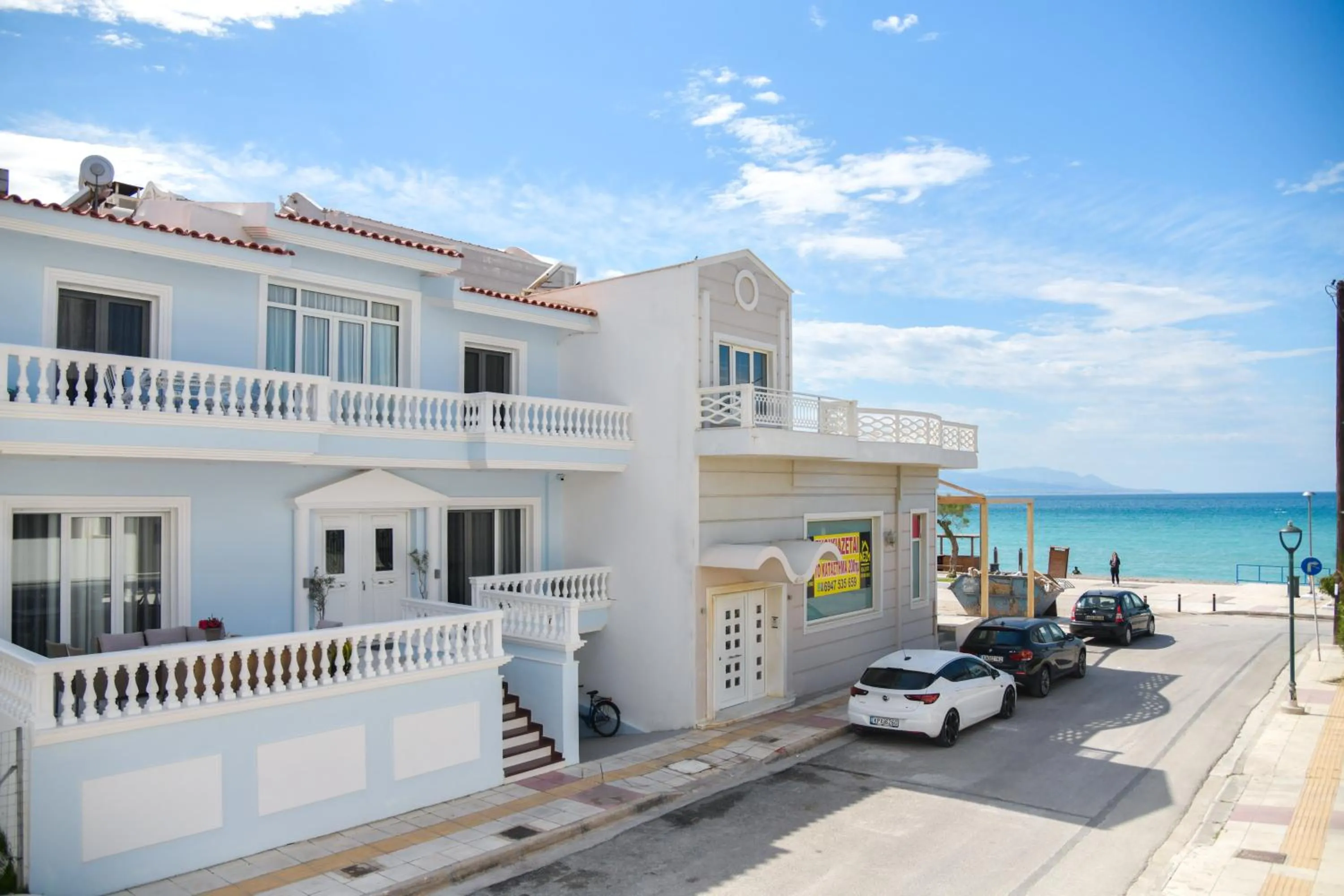 Beach Blue Villa