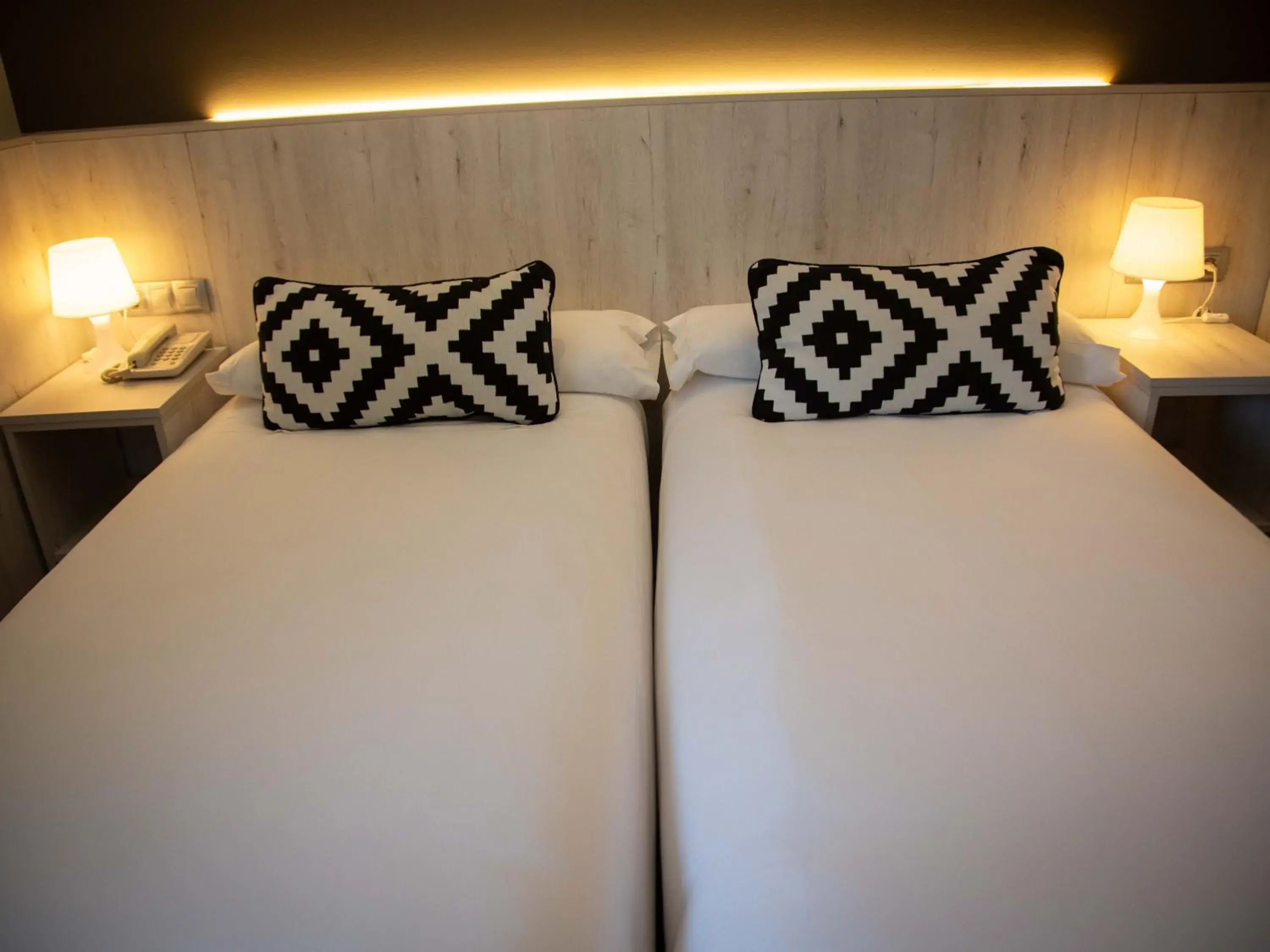 Bedroom, Bed in Hotel Restaurante Cadosa Bedroom, Bed in Hotel Restaurante Cadosa