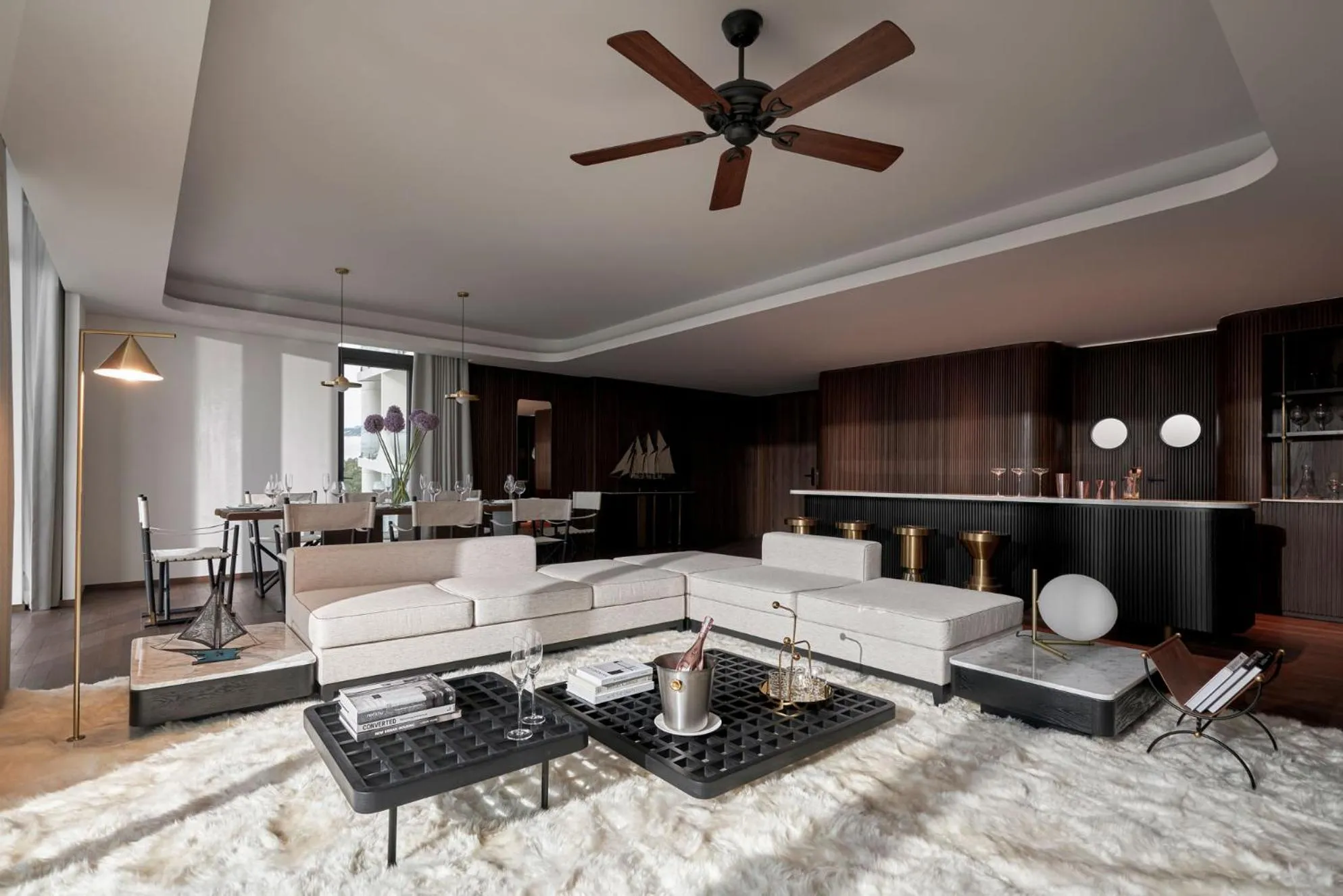 Living room in The Yacht Hotel by DC